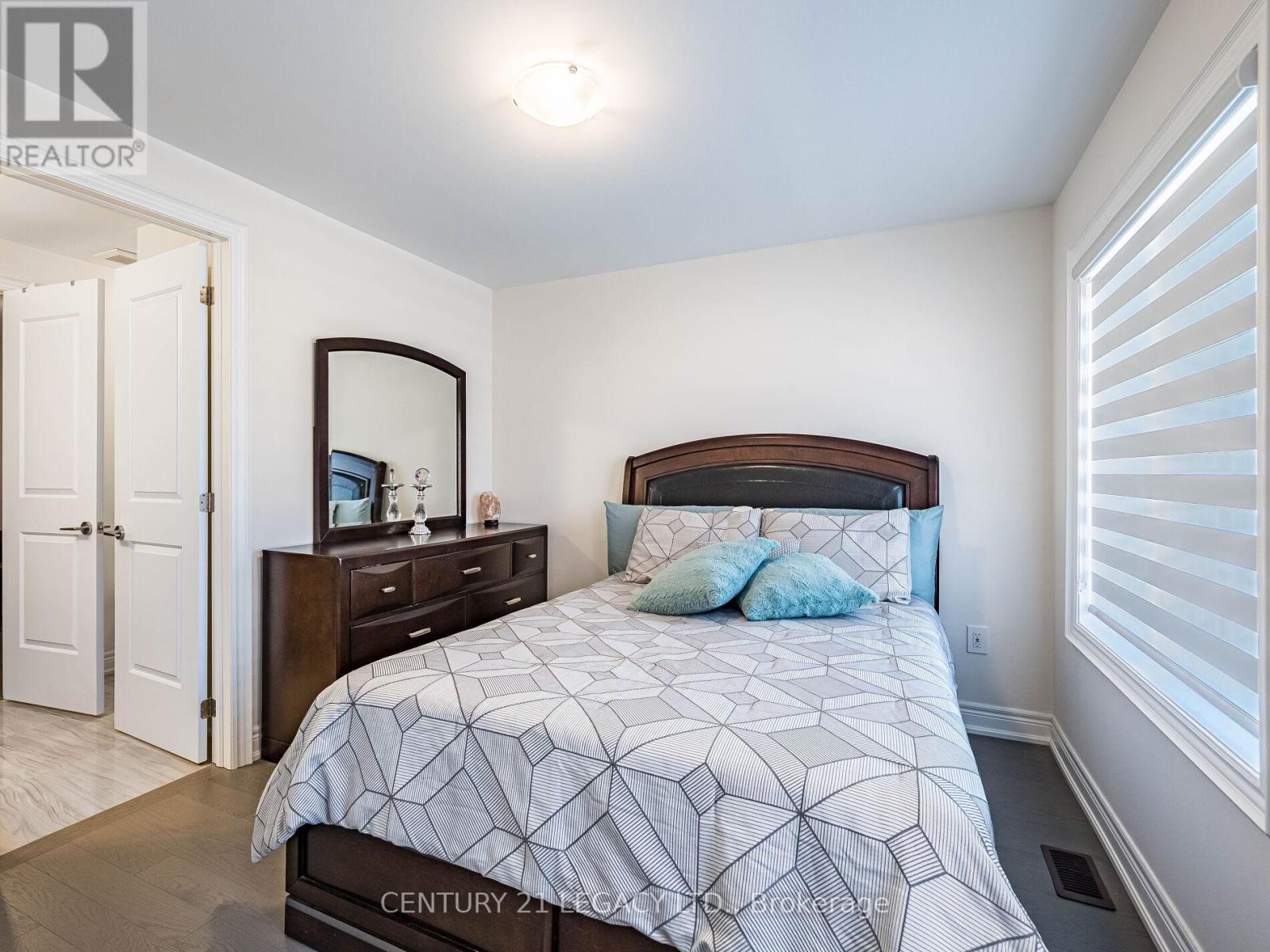 21 Goodview Drive, Brampton, Ontario  L6R 4C3 - Photo 42 - W12523922