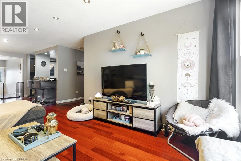 Property at 65 GLAMIS Street Unit# 17 image 3