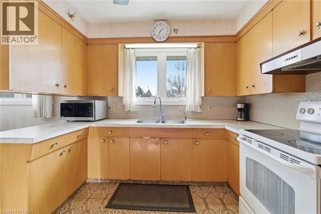 247 Grantham Avenue, St. Catharines, Ontario L2M 4Z6 - Photo 11 - 40781082