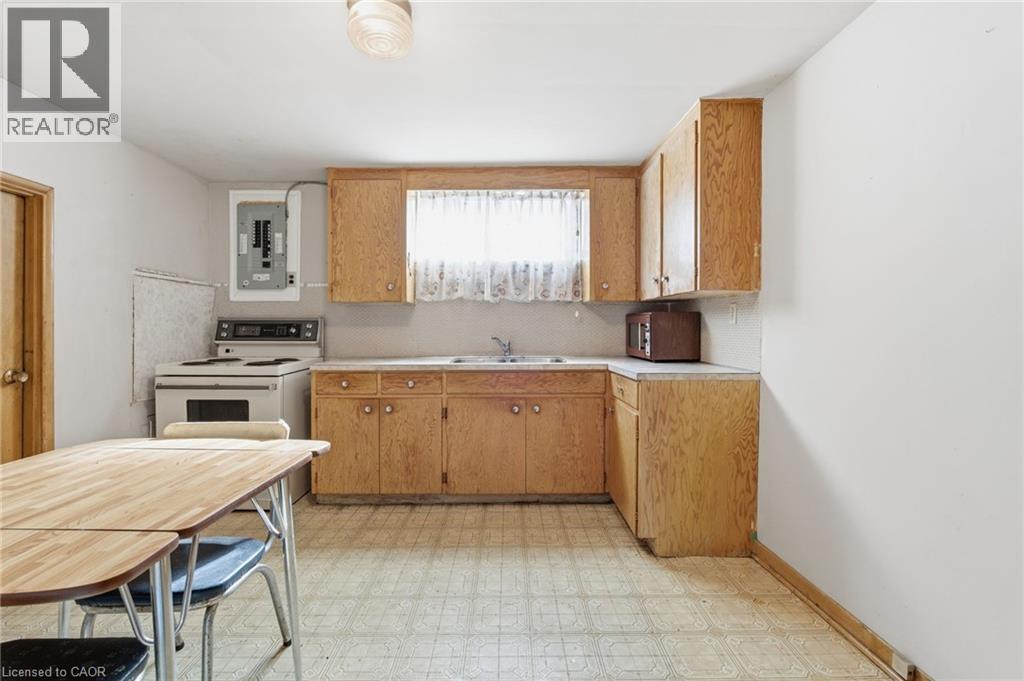 247 Grantham Avenue, St. Catharines, Ontario L2M 4Z6 - Photo 27 - 40781082