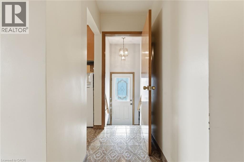 247 Grantham Avenue, St. Catharines, Ontario L2M 4Z6 - Photo 22 - 40781082