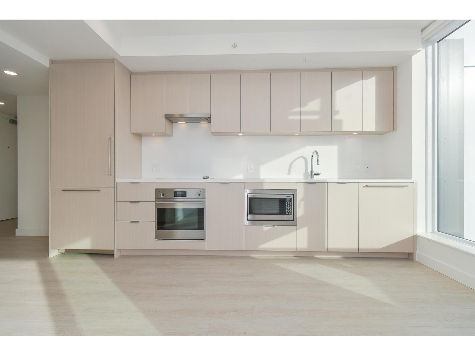 1805 13675 107a Avenue, Surrey, British Columbia  V3T 0X2 - Photo 2 - R3063550