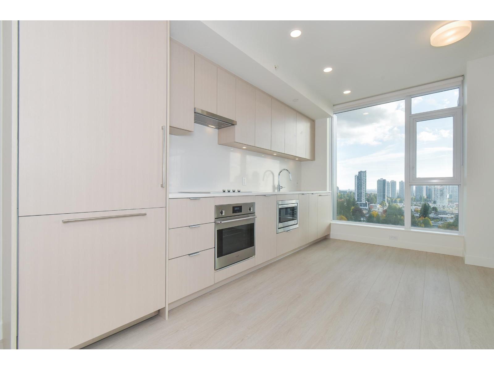 1805 13675 107a Avenue, Surrey, British Columbia  V3T 0X2 - Photo 3 - R3063550