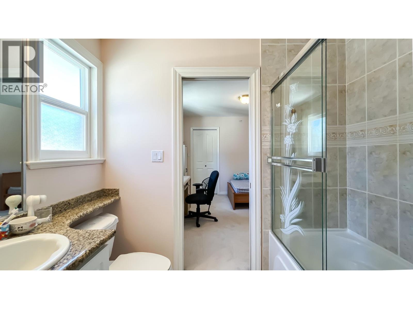 2802 E 45th Avenue, Vancouver, British Columbia  V5R 3C4 - Photo 19 - R3031190