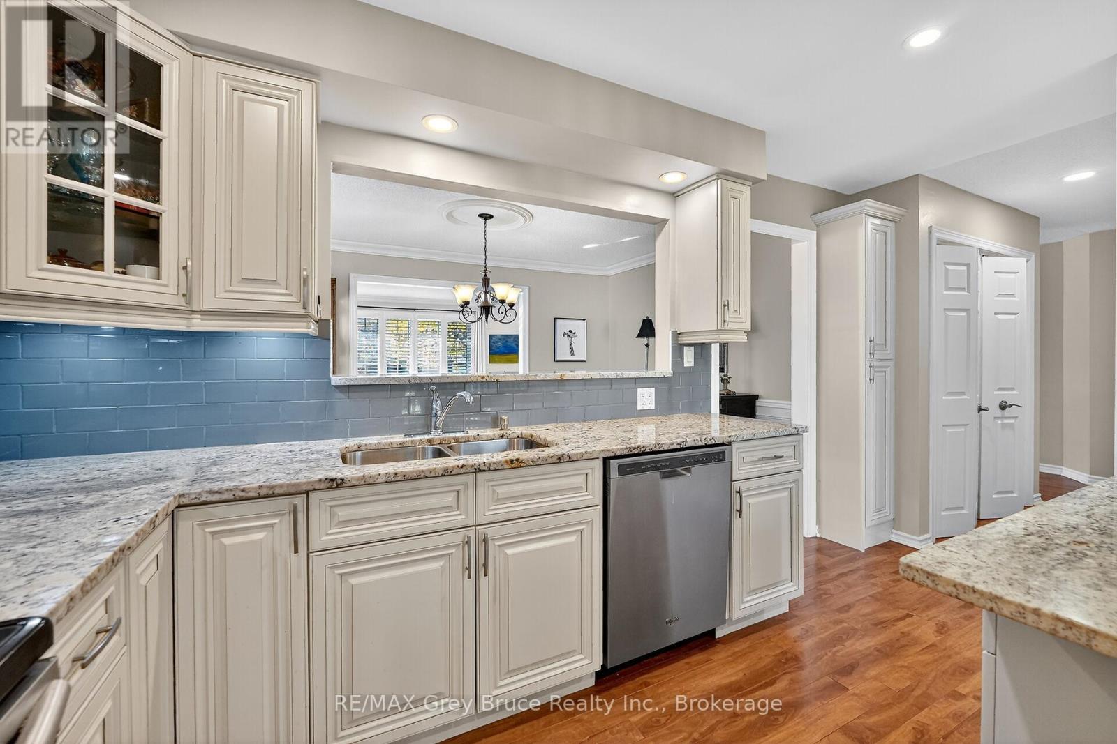 10 - 2720 Mewburn Road, Niagara Falls, Ontario  L2J 4J5 - Photo 11 - X12524066