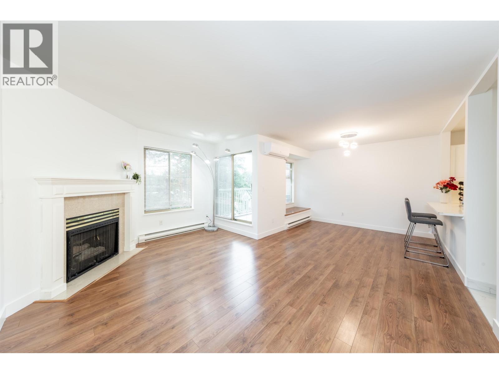 40 7520 18th Street, Burnaby, British Columbia  V3N 4X7 - Photo 3 - R3057439