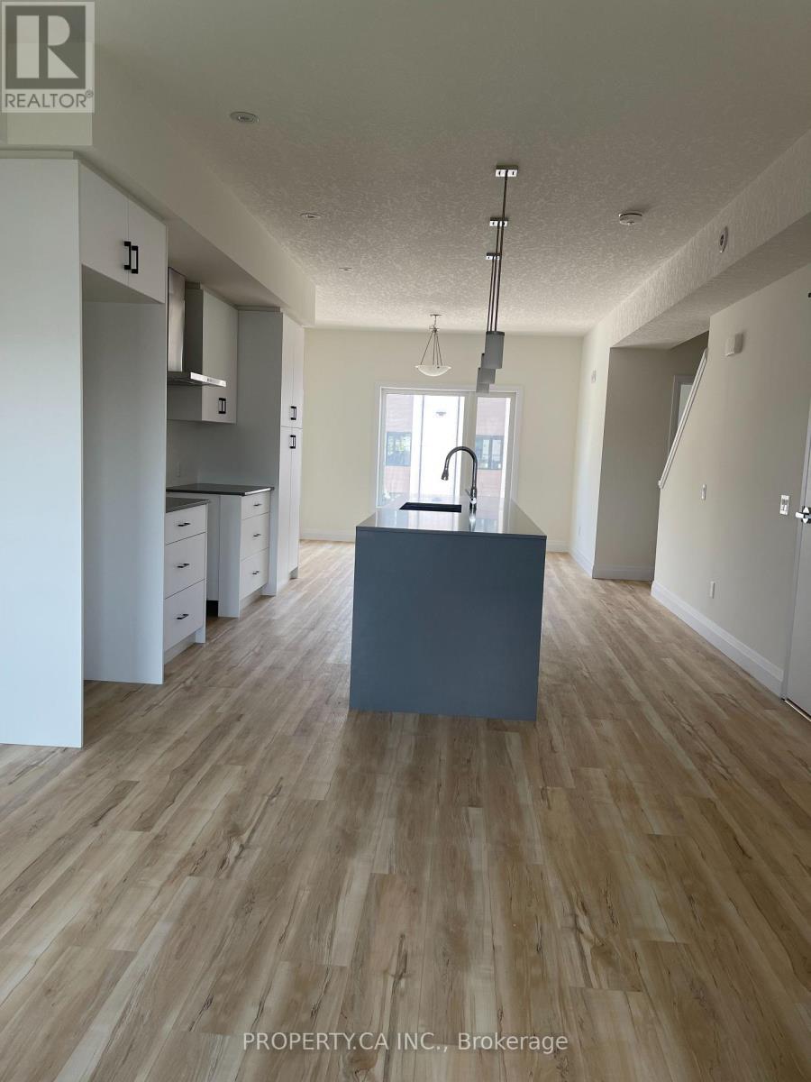 30 Lily Lane, Guelph, Ontario  N1G 5K6 - Photo 2 - X12523834