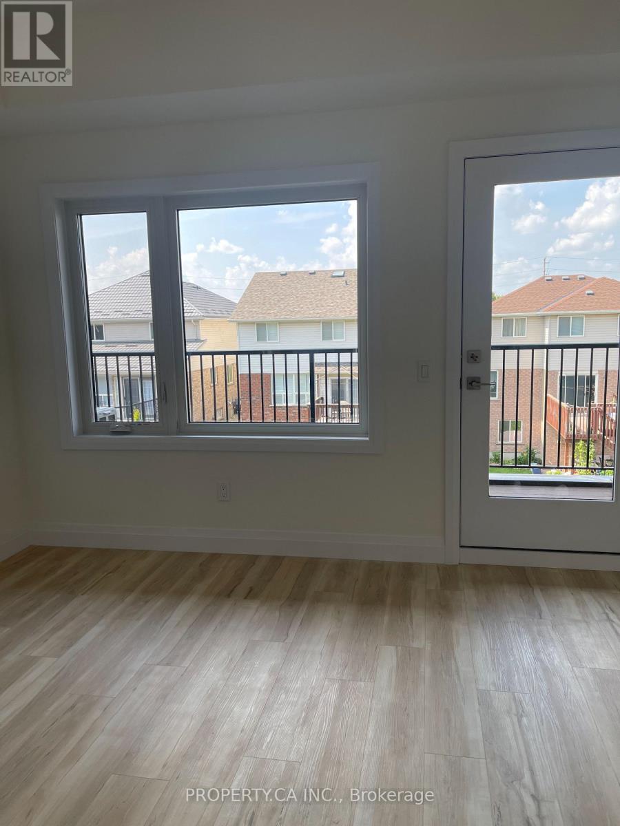 30 Lily Lane, Guelph, Ontario  N1G 5K6 - Photo 4 - X12523834