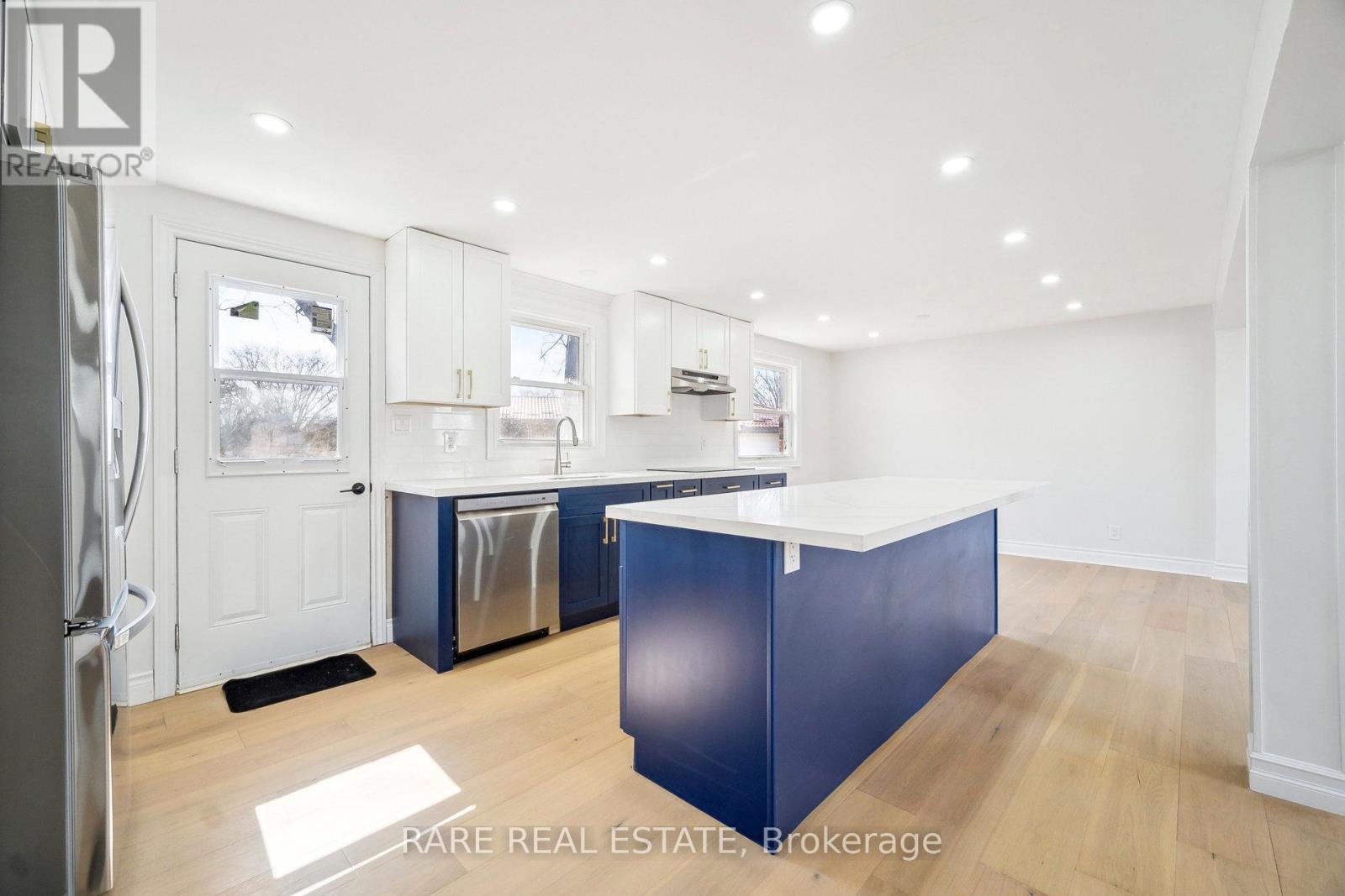 314 Laughton Crescent, Strathroy-Caradoc, Ontario  N7G 1H7 - Photo 8 - X12523910