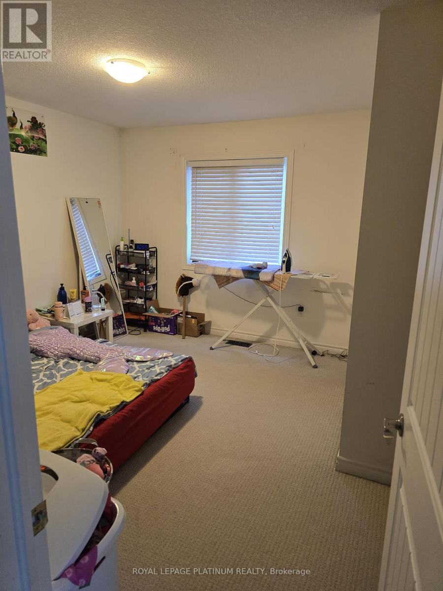 21 Arlington Crescent, Guelph, Ontario  N1L 0K9 - Photo 7 - X12523912