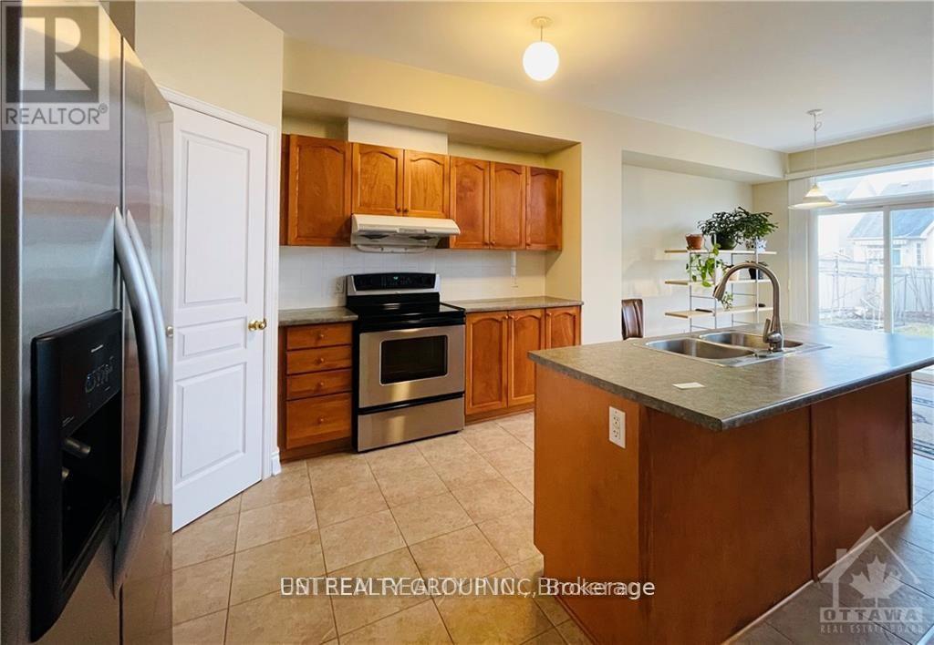 105 Cheyenne Way, Ottawa, Ontario  K2J 0E8 - Photo 9 - X12425446