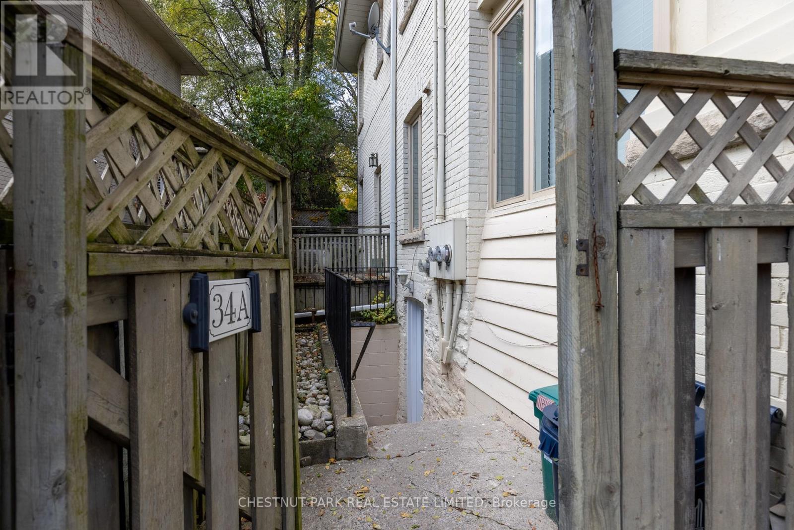 Lower - 34a Foxbar Road, Toronto, Ontario  M4V 2G6 - Photo 3 - C12523934