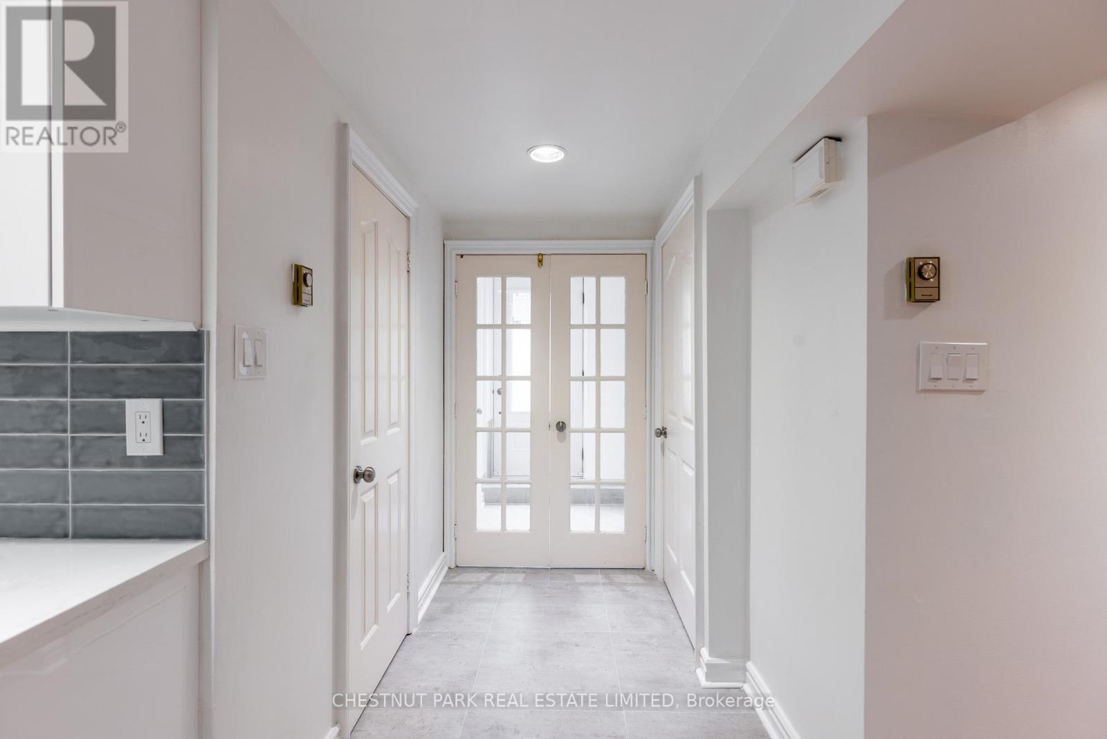 Lower - 34a Foxbar Road, Toronto, Ontario  M4V 2G6 - Photo 6 - C12523934