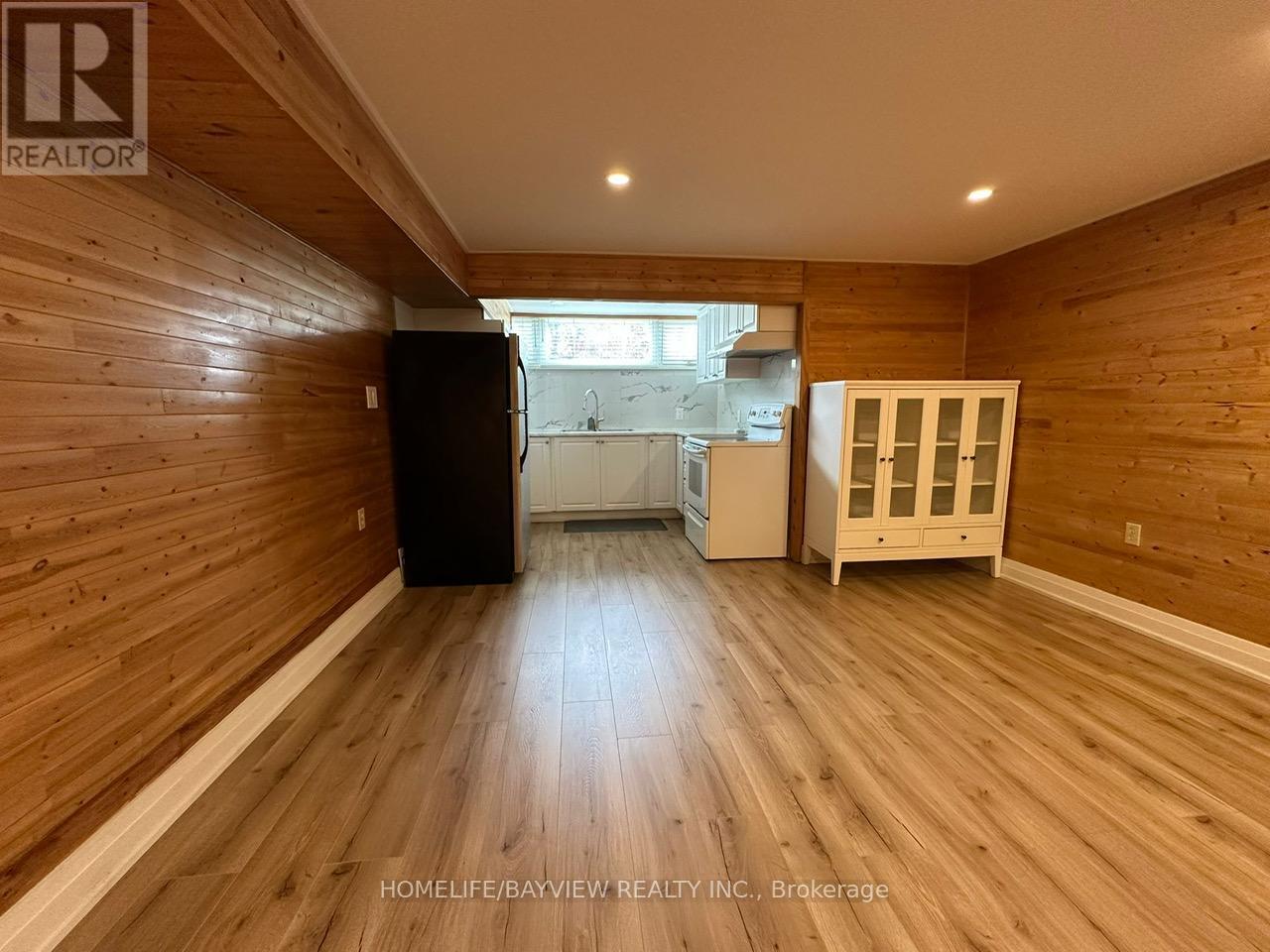 2 Pinemore Crescent, Toronto, Ontario  M3A 1W6 - Photo 12 - C12523946