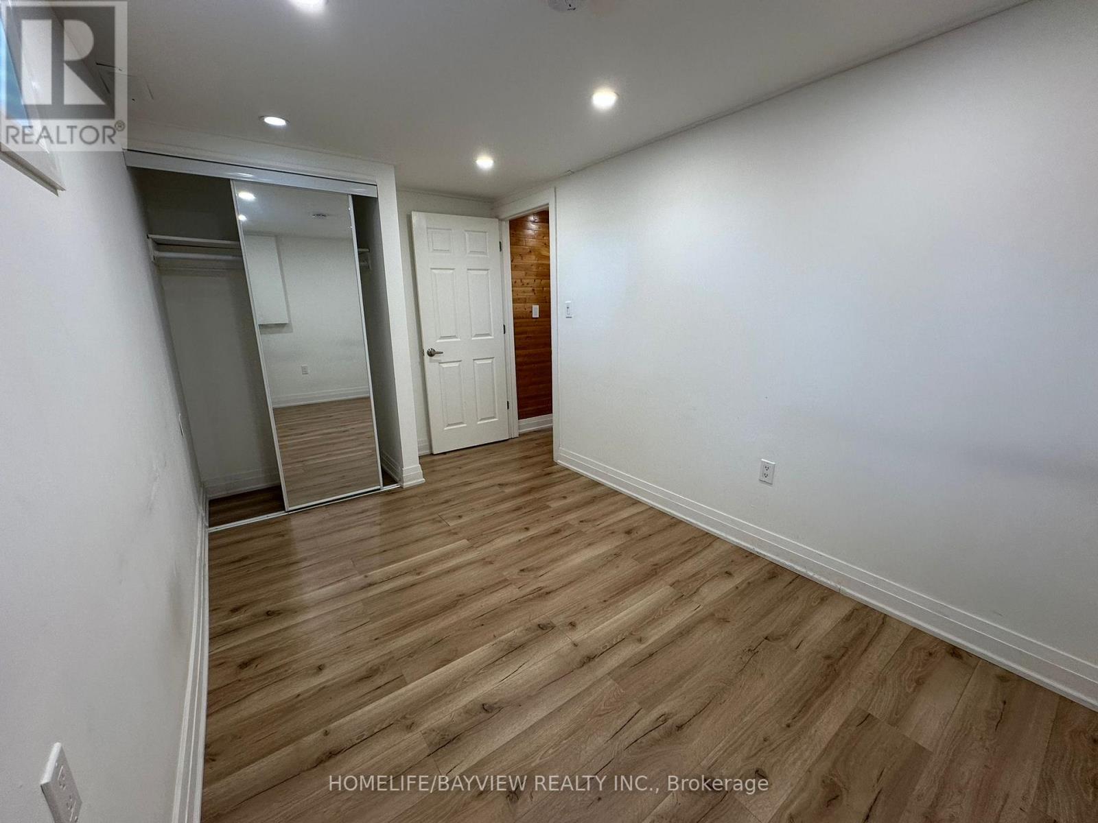 2 Pinemore Crescent, Toronto, Ontario  M3A 1W6 - Photo 13 - C12523946