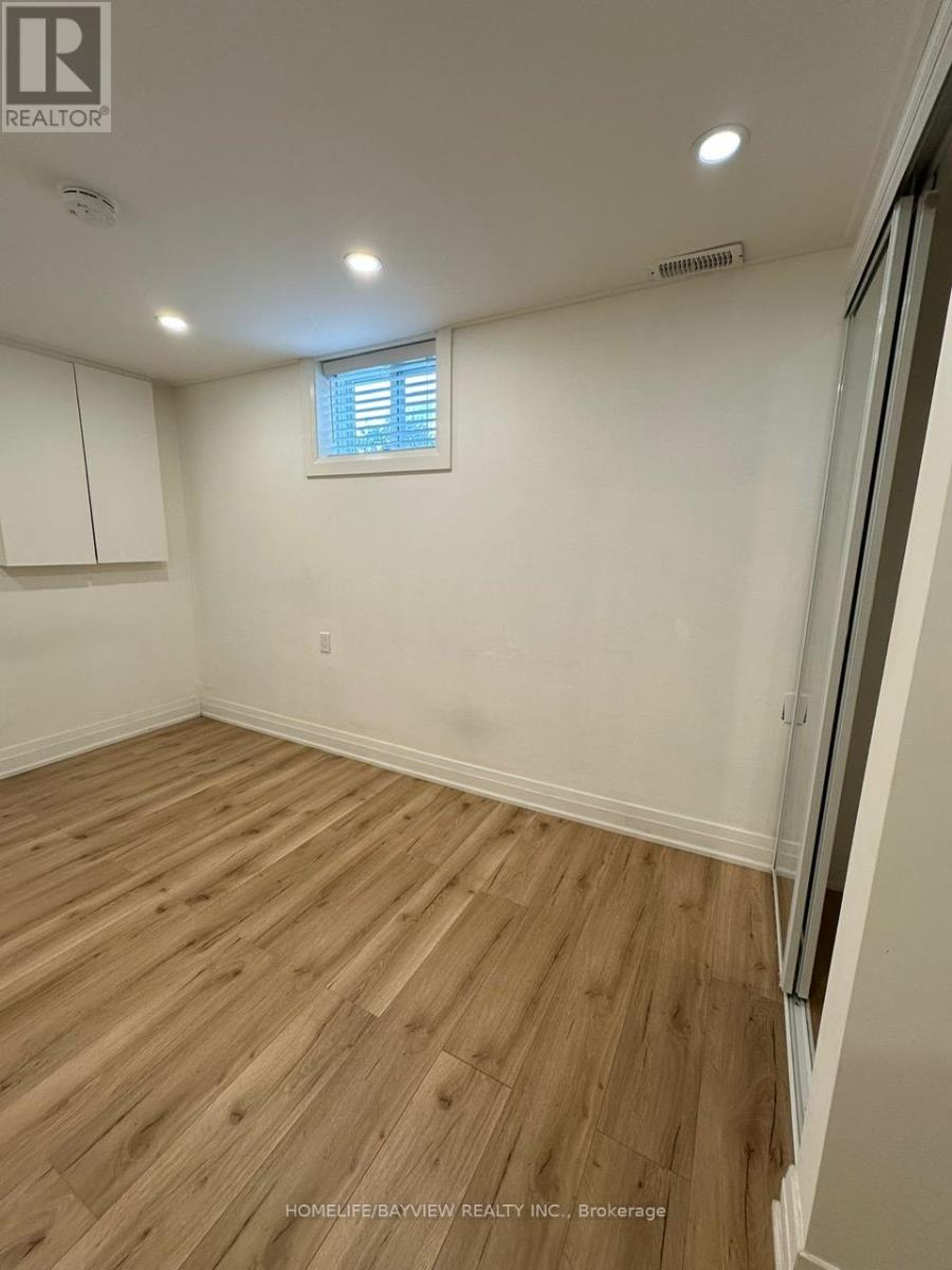 2 Pinemore Crescent, Toronto, Ontario  M3A 1W6 - Photo 14 - C12523946