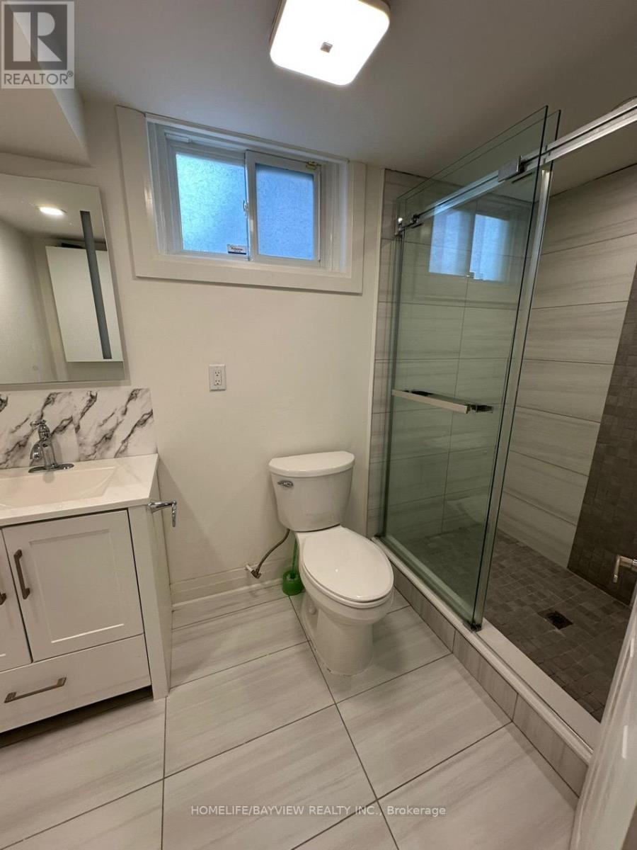 2 Pinemore Crescent, Toronto, Ontario  M3A 1W6 - Photo 16 - C12523946