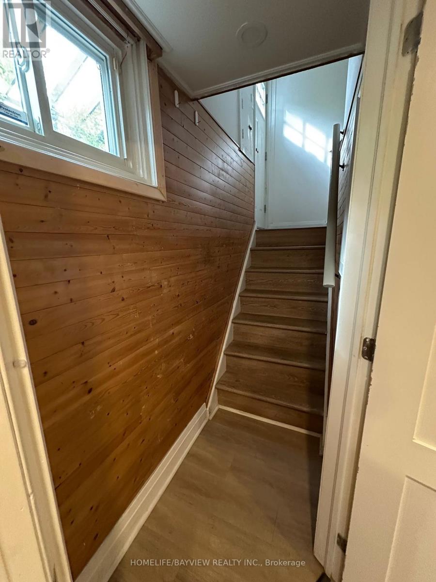 2 Pinemore Crescent, Toronto, Ontario  M3A 1W6 - Photo 20 - C12523946