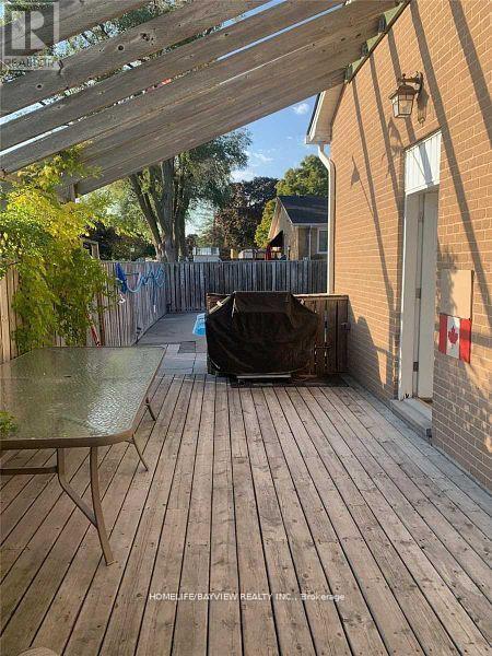 2 Pinemore Crescent, Toronto, Ontario  M3A 1W6 - Photo 3 - C12523946