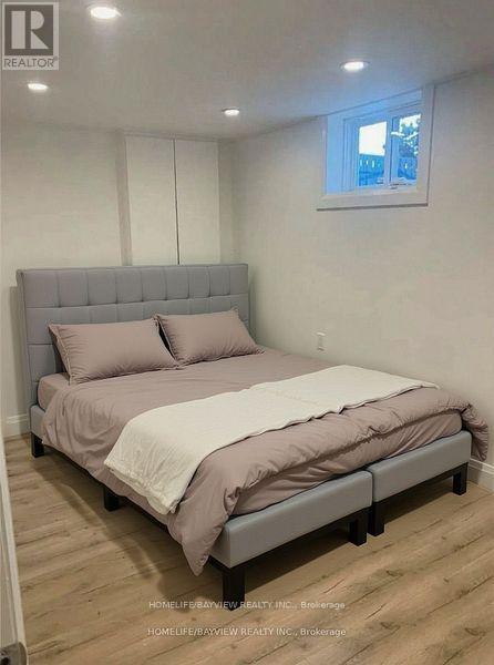 2 Pinemore Crescent, Toronto, Ontario  M3A 1W6 - Photo 6 - C12523946