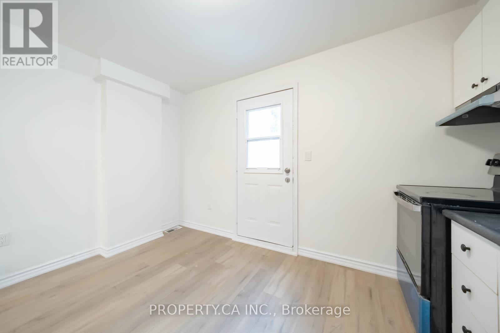 2nd/3rd Flr - 196 Augusta Avenue, Toronto, Ontario  M5T 2L6 - Photo 3 - C12523988