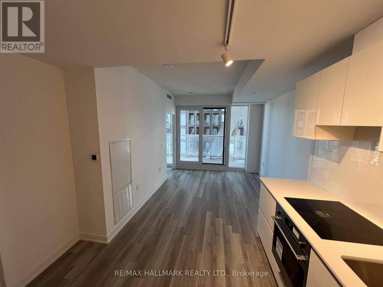 2411 - 230 Simcoe Street, Toronto, Ontario  M5T 0E2 - Photo 6 - C12522906