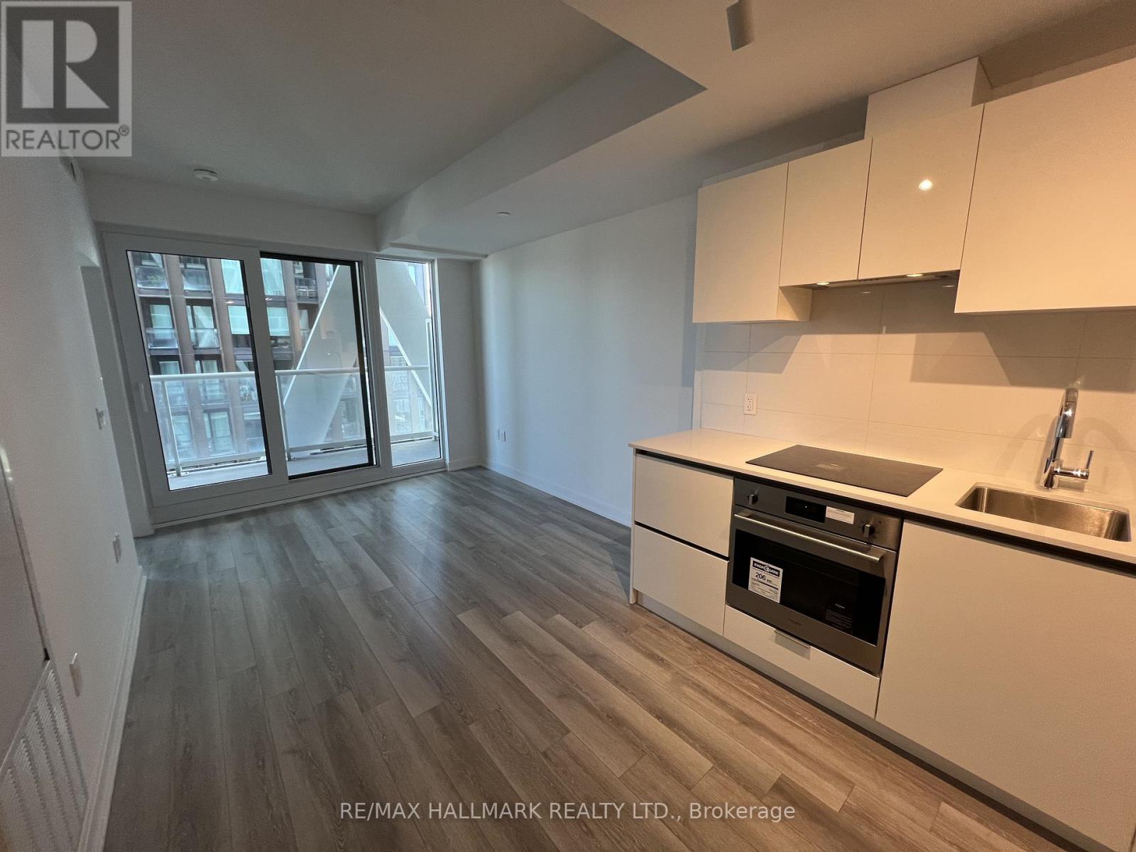 2411 - 230 Simcoe Street, Toronto, Ontario  M5T 0E2 - Photo 5 - C12522906