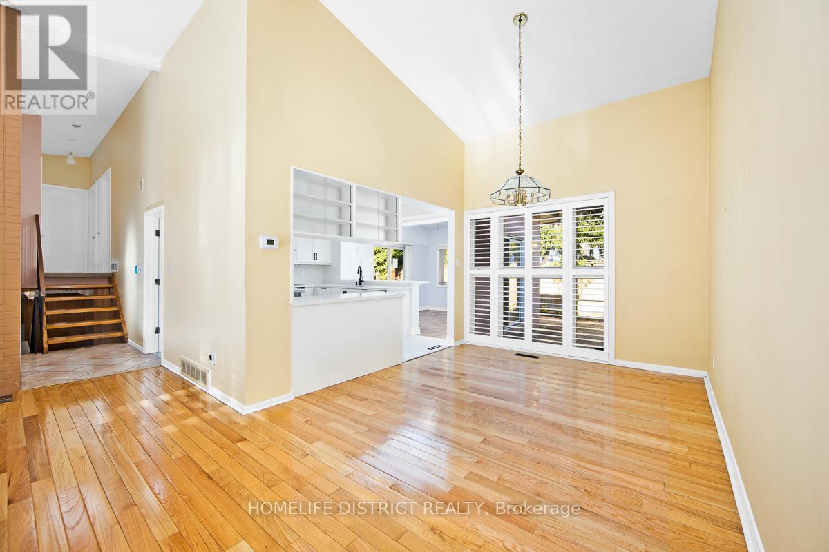 22 Greenland Road, Toronto, Ontario  M3C 1N2 - Photo 7 - C12524028