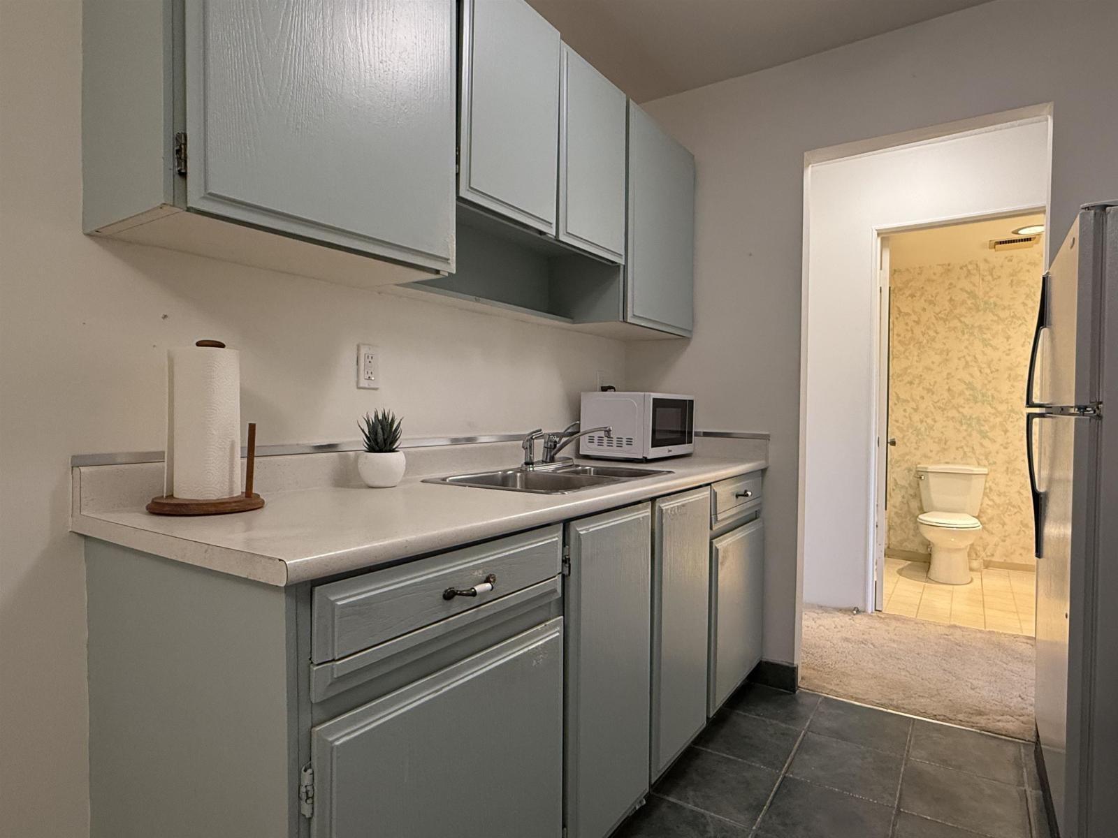 218 15020 North Bluff Road, White Rock, British Columbia  V4B 5A4 - Photo 12 - R3065714