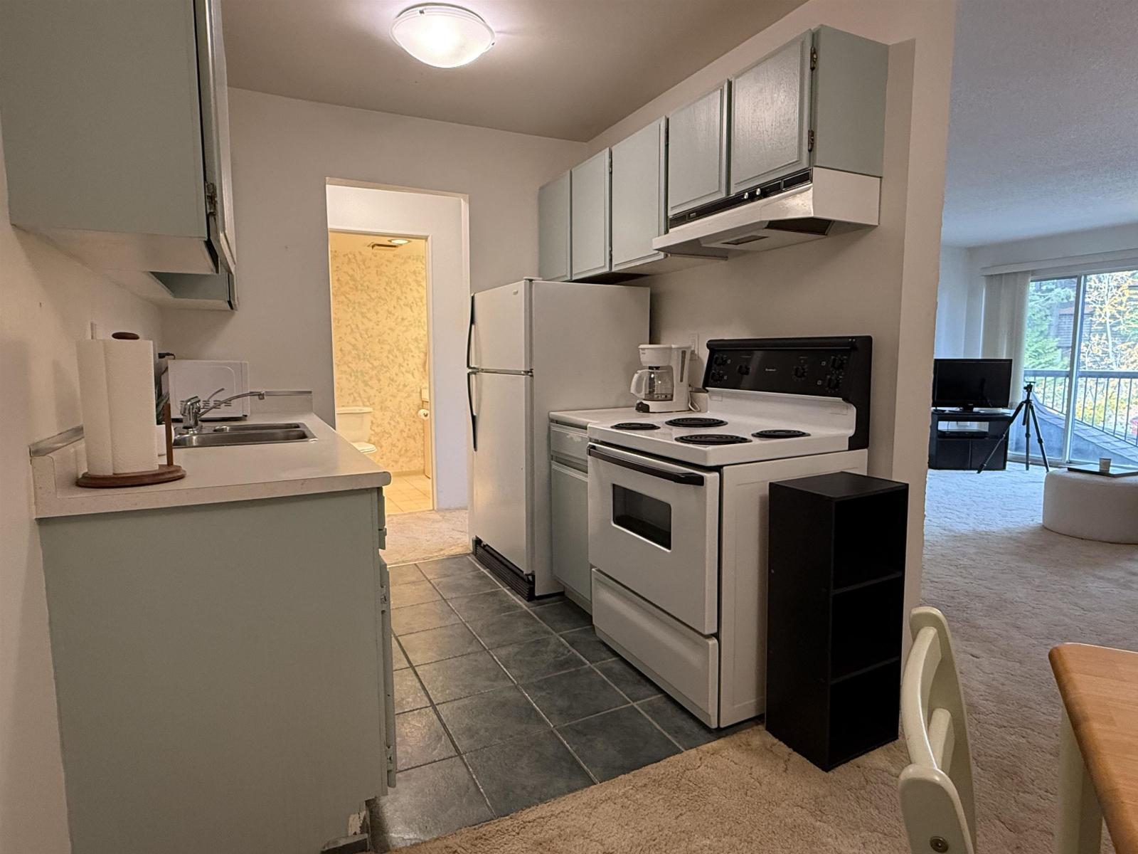 218 15020 North Bluff Road, White Rock, British Columbia  V4B 5A4 - Photo 10 - R3065714