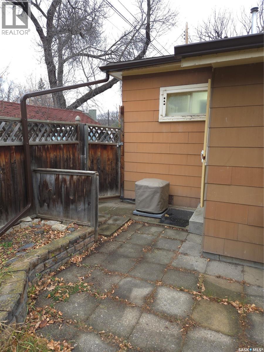 505 F Avenue N, Saskatoon, Saskatchewan  S7L 1W2 - Photo 21 - SK023635