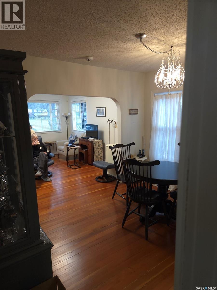 505 F Avenue N, Saskatoon, Saskatchewan  S7L 1W2 - Photo 3 - SK023635