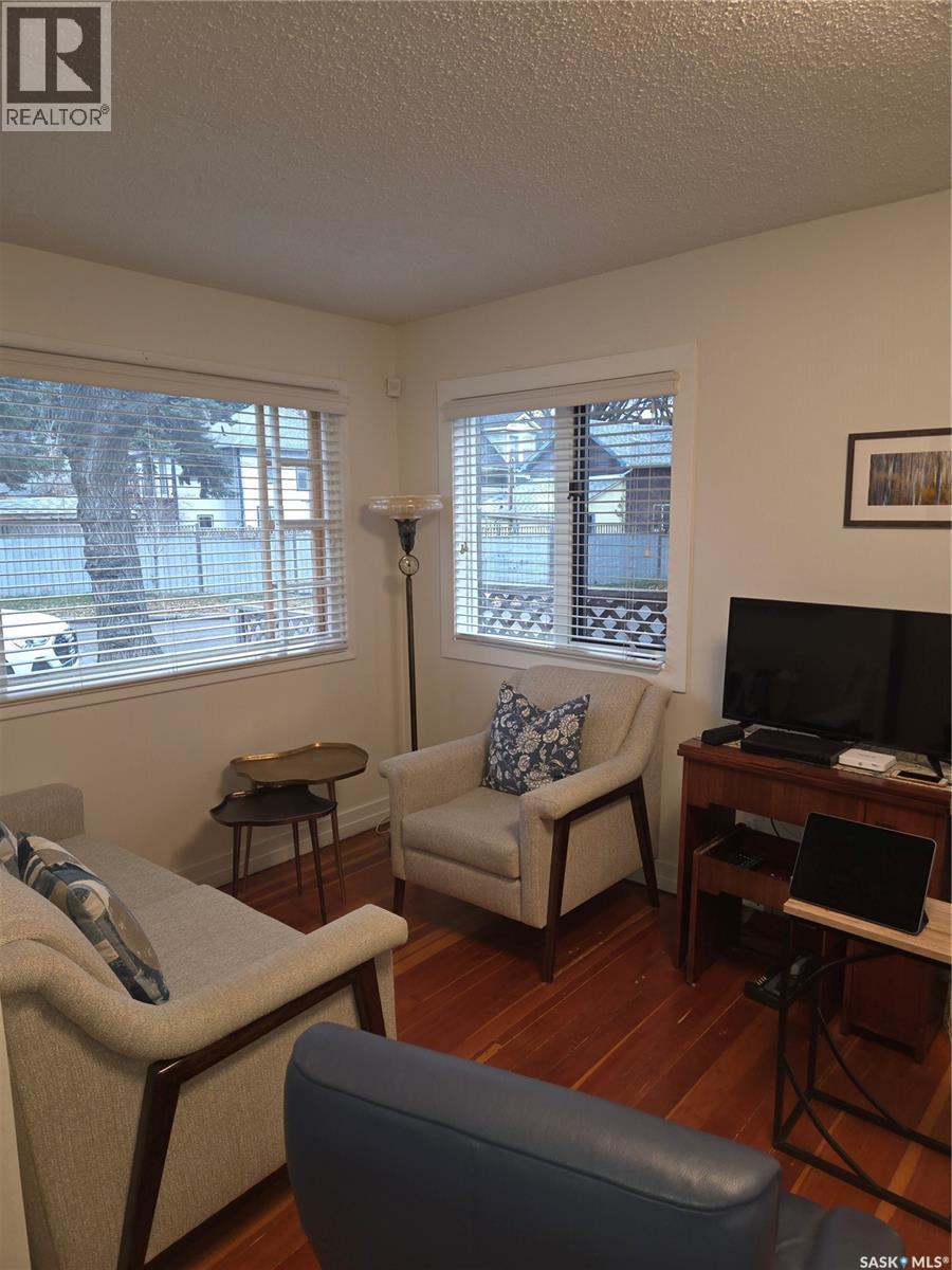 505 F Avenue N, Saskatoon, Saskatchewan  S7L 1W2 - Photo 5 - SK023635