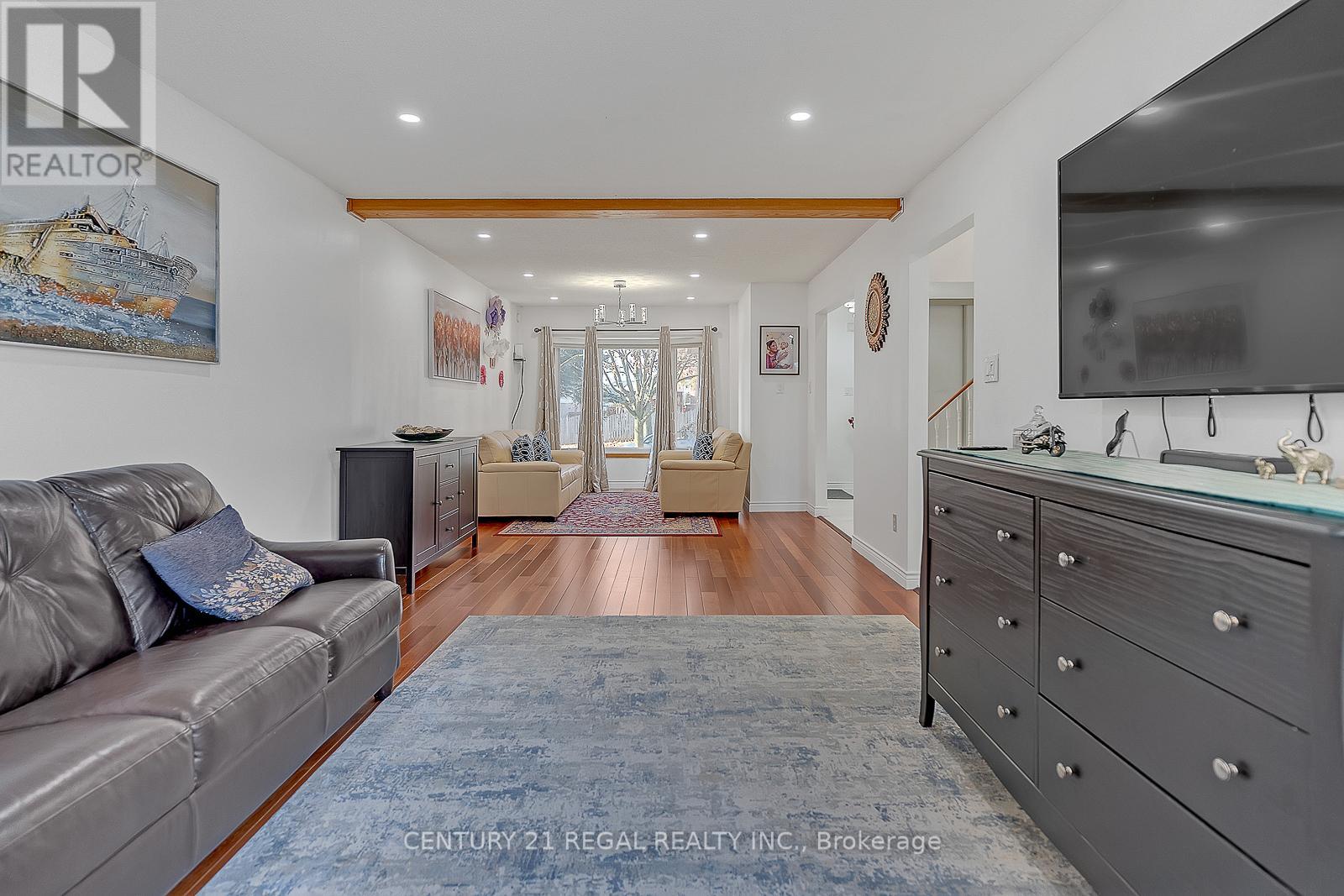 28 Upland Drive, Whitby, Ontario  L1N 8H8 - Photo 8 - E12514944