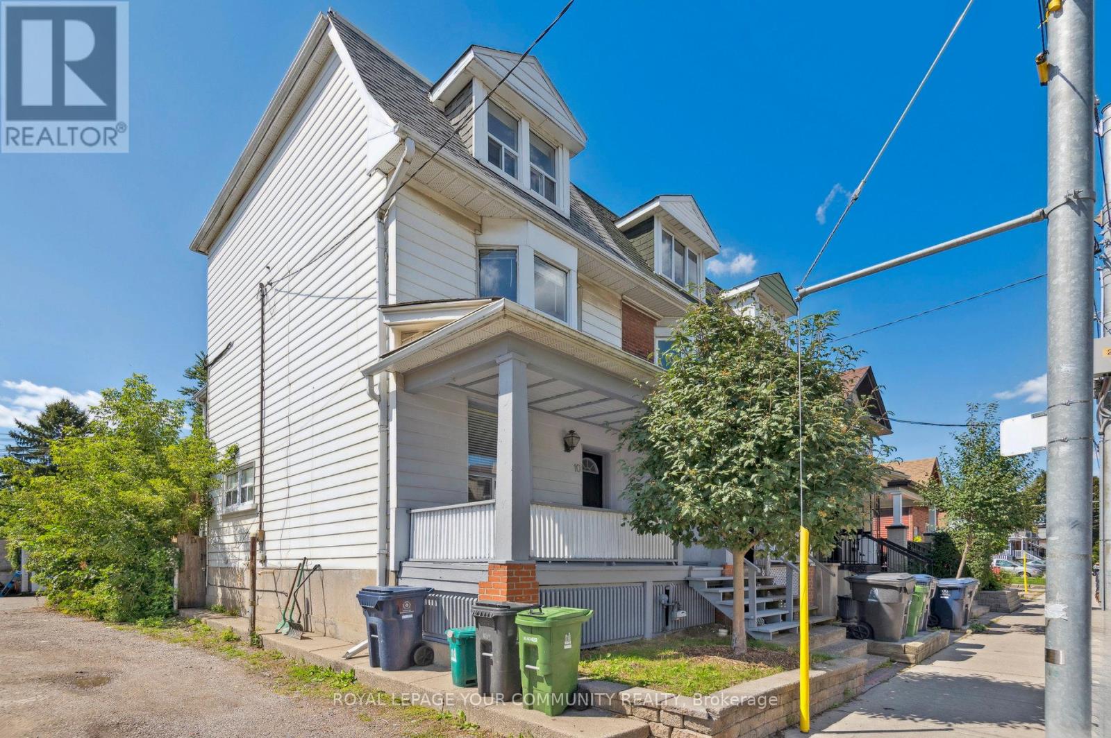 UNIT 1 - 10 COXWELL AVENUE, Toronto, Ontario