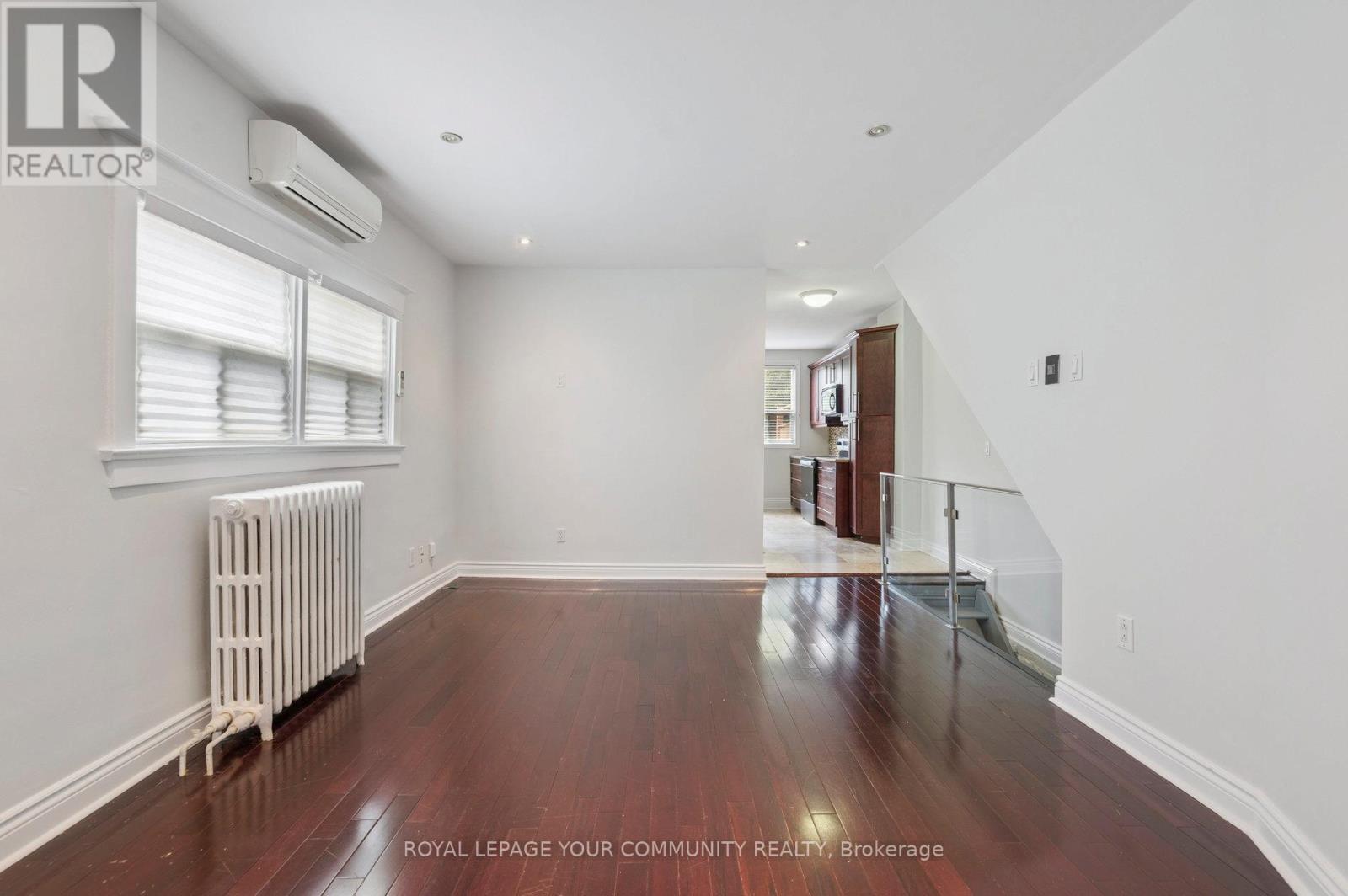 Unit 1 - 10 Coxwell Avenue, Toronto, Ontario  M4L 3A7 - Photo 11 - E12524034
