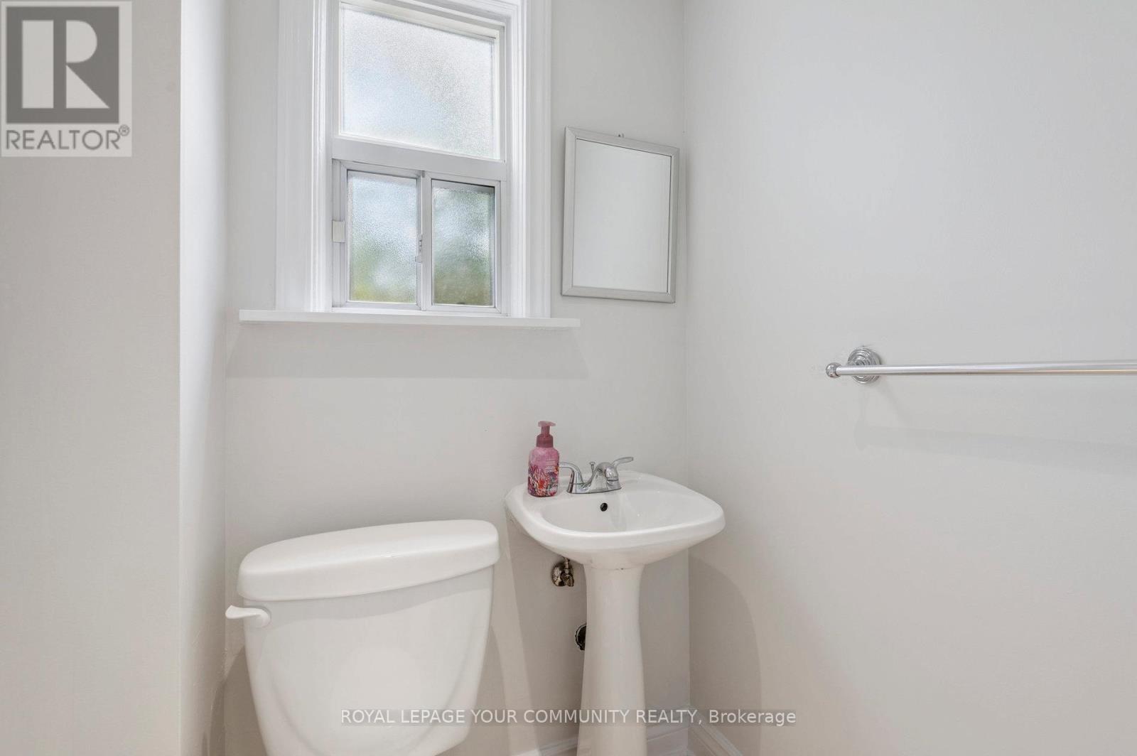 Unit 1 - 10 Coxwell Avenue, Toronto, Ontario  M4L 3A7 - Photo 12 - E12524034