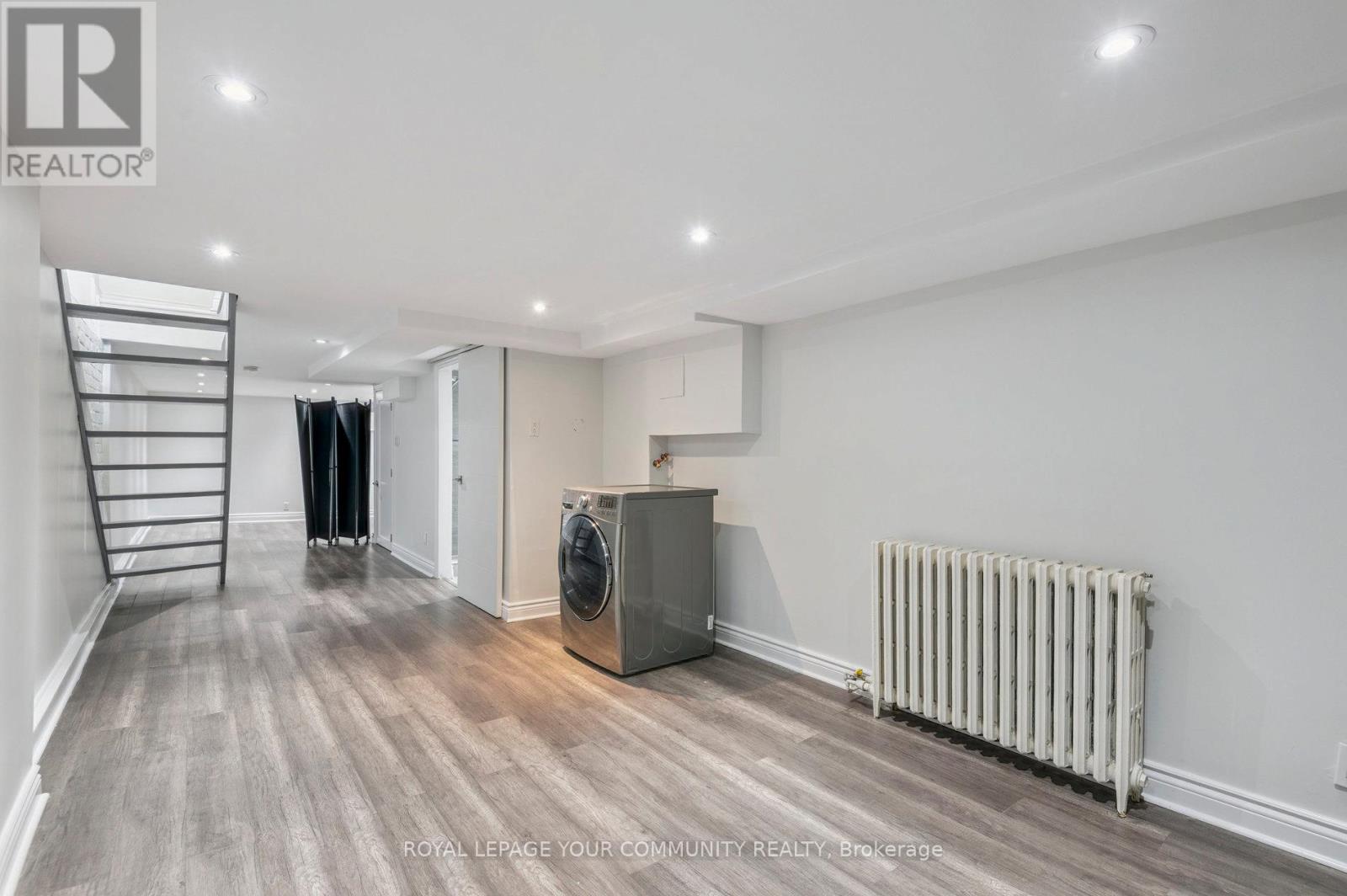 Unit 1 - 10 Coxwell Avenue, Toronto, Ontario  M4L 3A7 - Photo 34 - E12524034