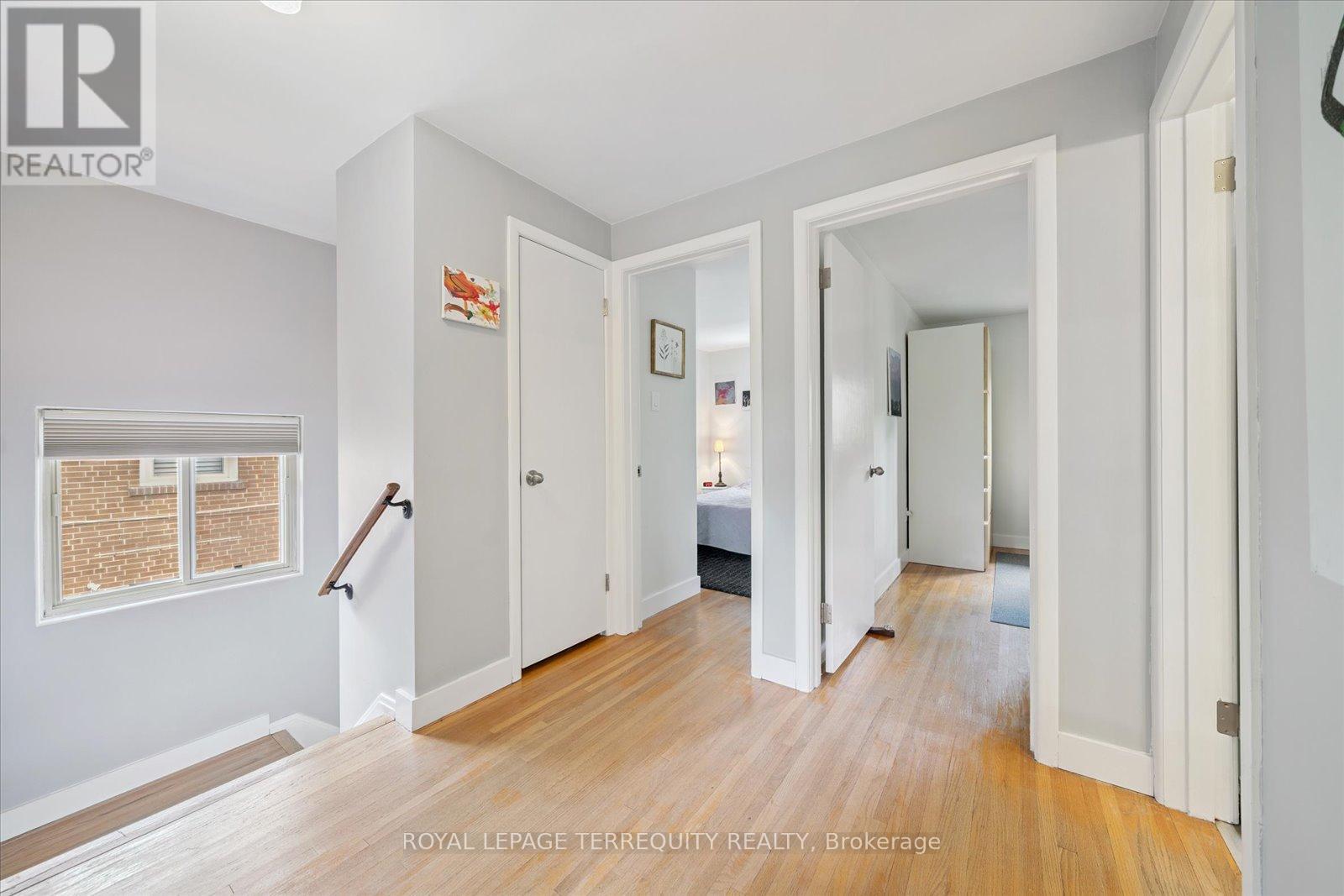 1201 Kingsholm Drive, Mississauga, Ontario  L4Y 2H1 - Photo 19 - W12523478