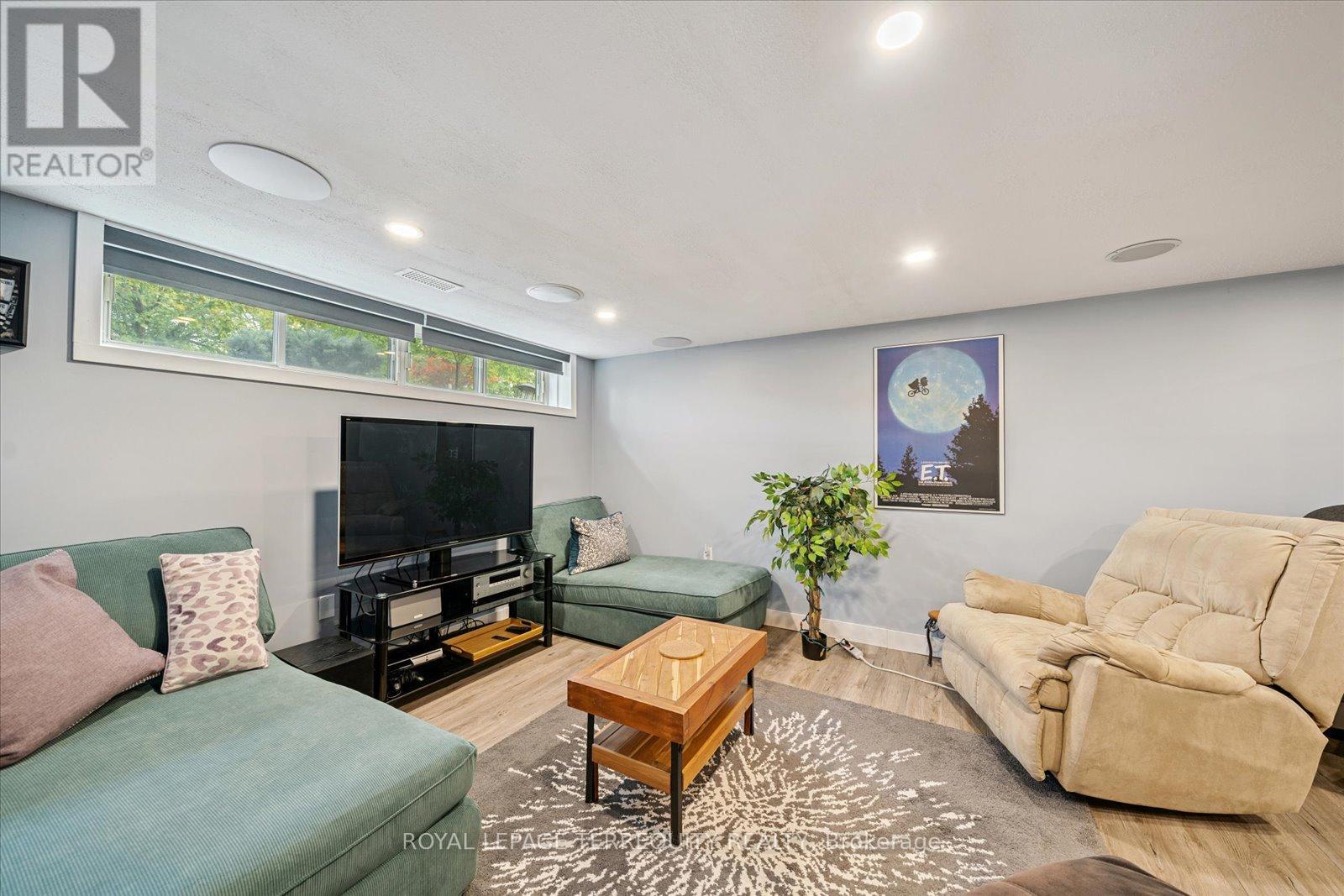 1201 Kingsholm Drive, Mississauga, Ontario  L4Y 2H1 - Photo 34 - W12523478