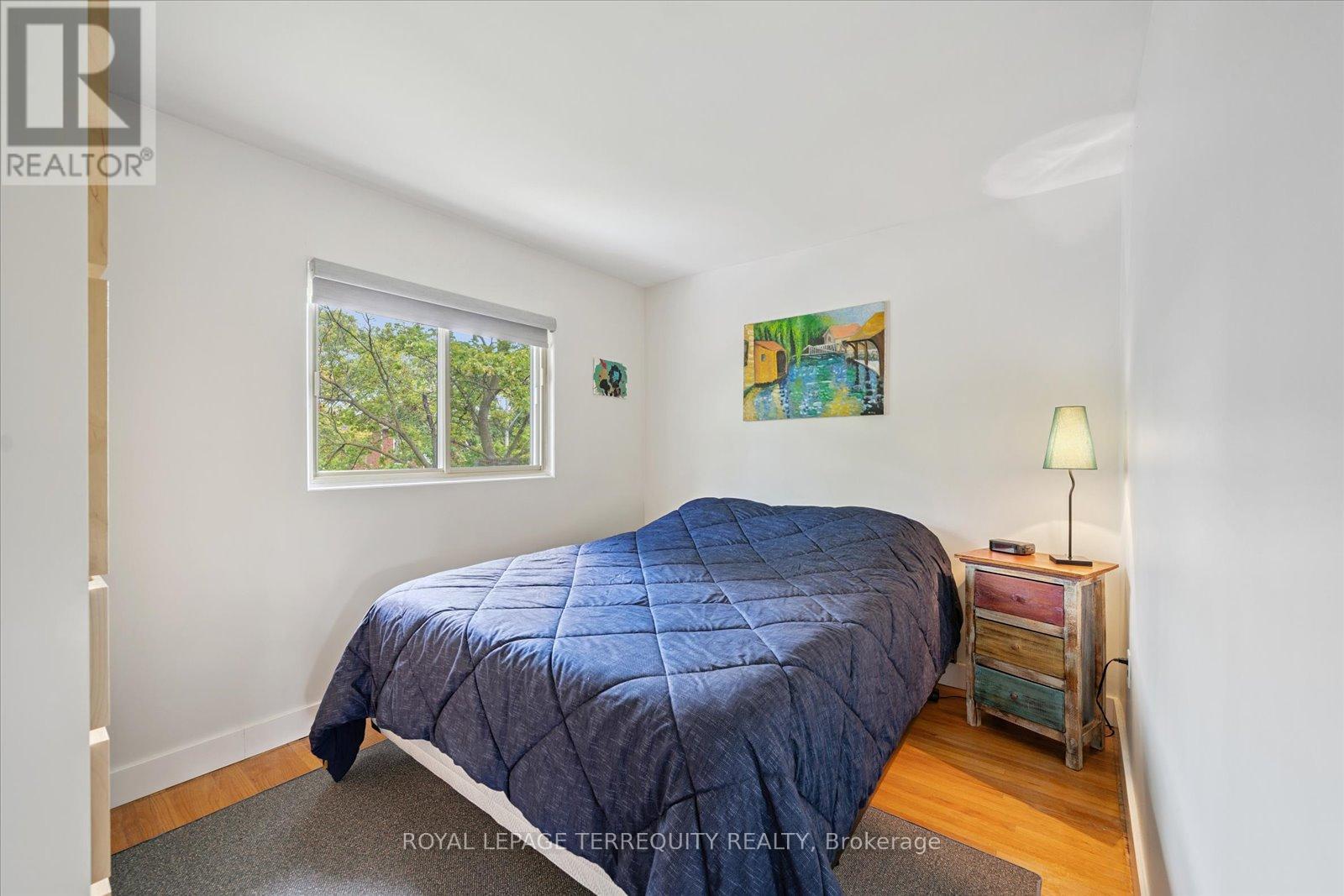 1201 Kingsholm Drive, Mississauga, Ontario  L4Y 2H1 - Photo 25 - W12523478