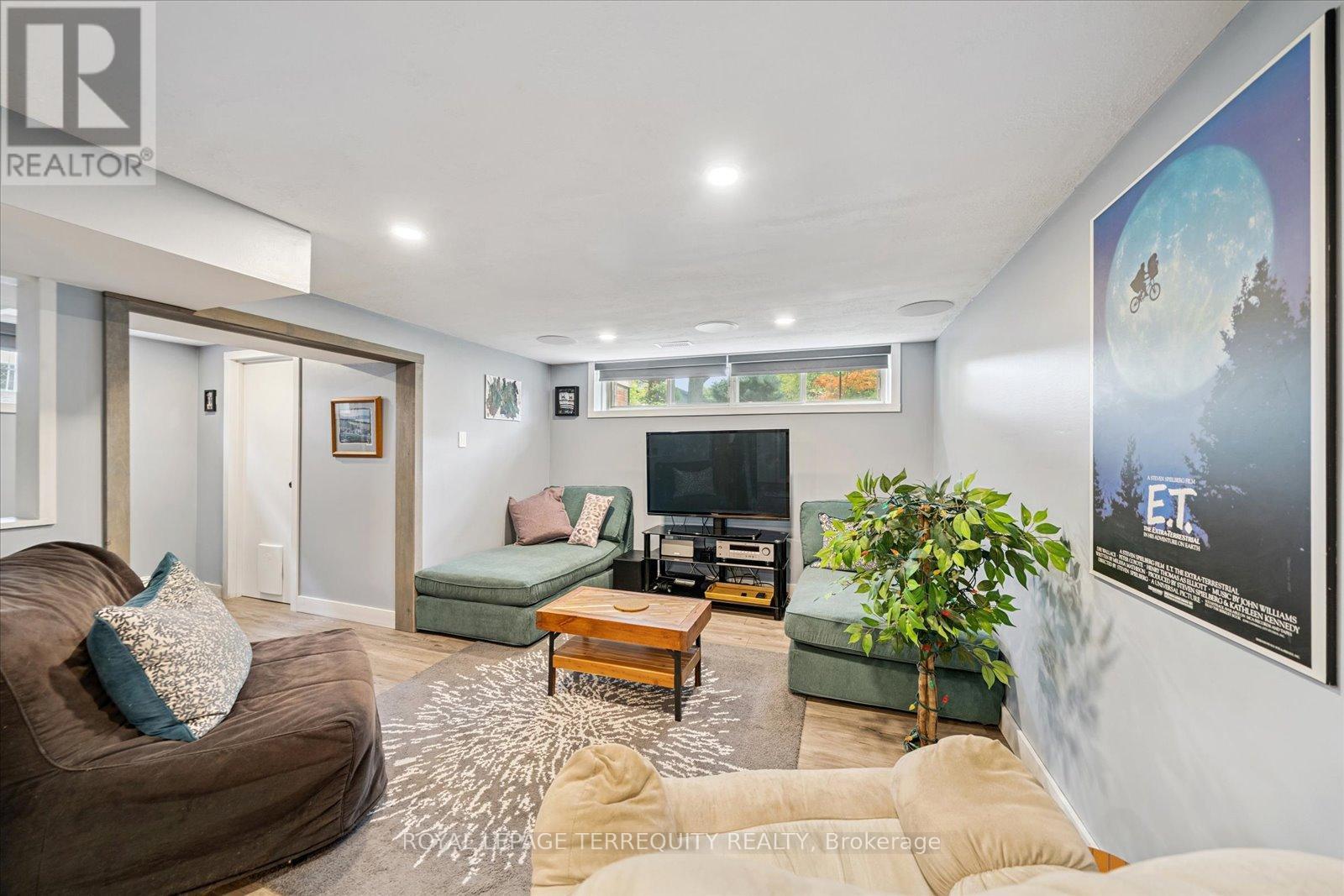 1201 Kingsholm Drive, Mississauga, Ontario  L4Y 2H1 - Photo 35 - W12523478