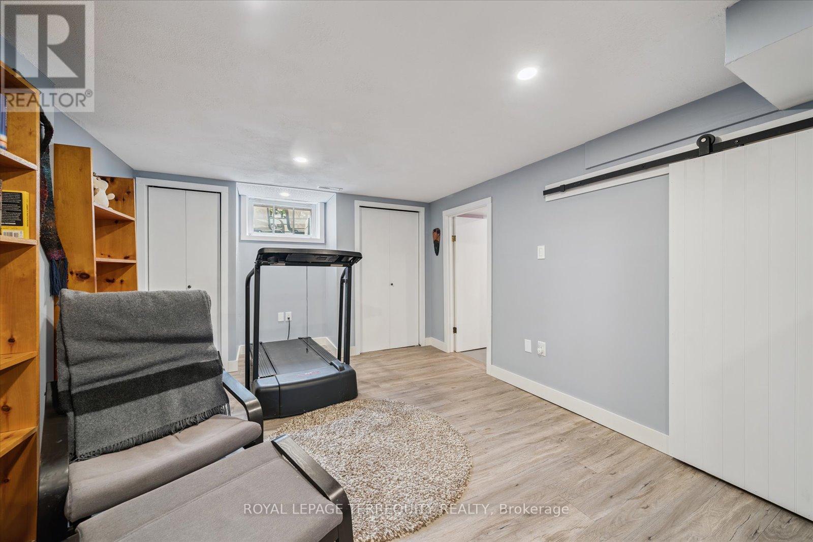 1201 Kingsholm Drive, Mississauga, Ontario  L4Y 2H1 - Photo 36 - W12523478