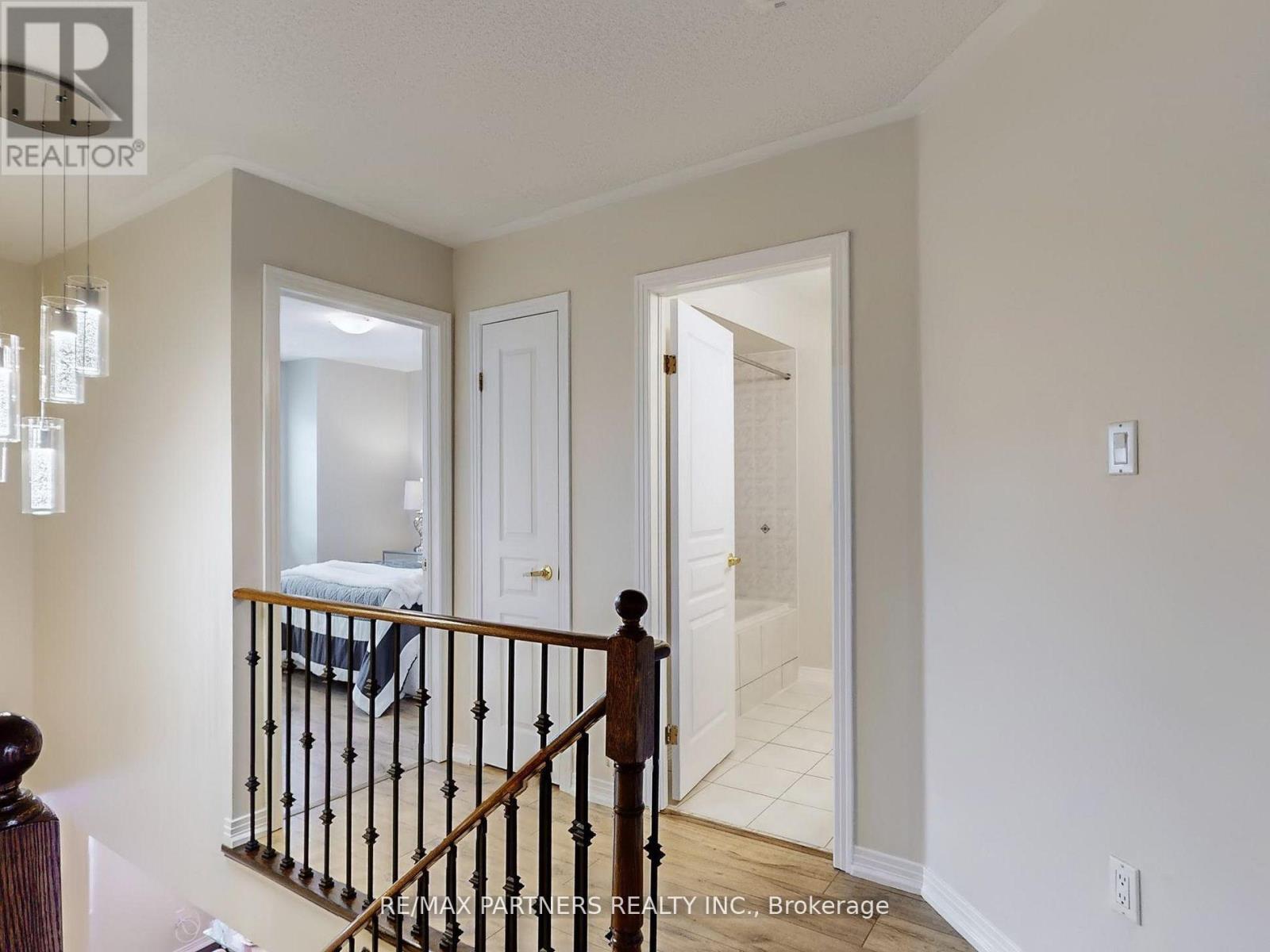 10 Whitford Road, Markham, Ontario  L6C 2J3 - Photo 13 - N12523998