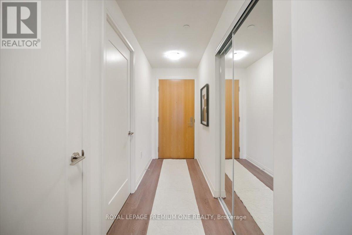 2102 - 8960 Jane Street, Vaughan, Ontario  L4K 0N9 - Photo 4 - N12524014