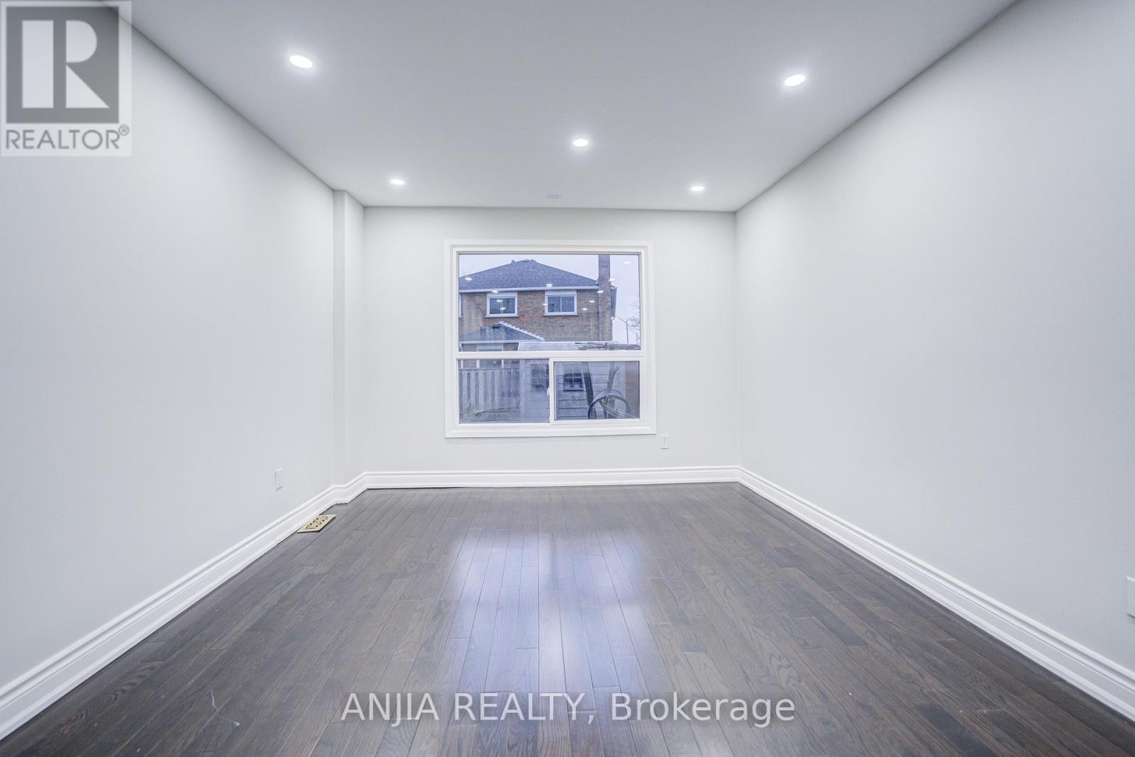 34 Terrosa Road, Markham, Ontario  L3S 2M7 - Photo 14 - N12524030