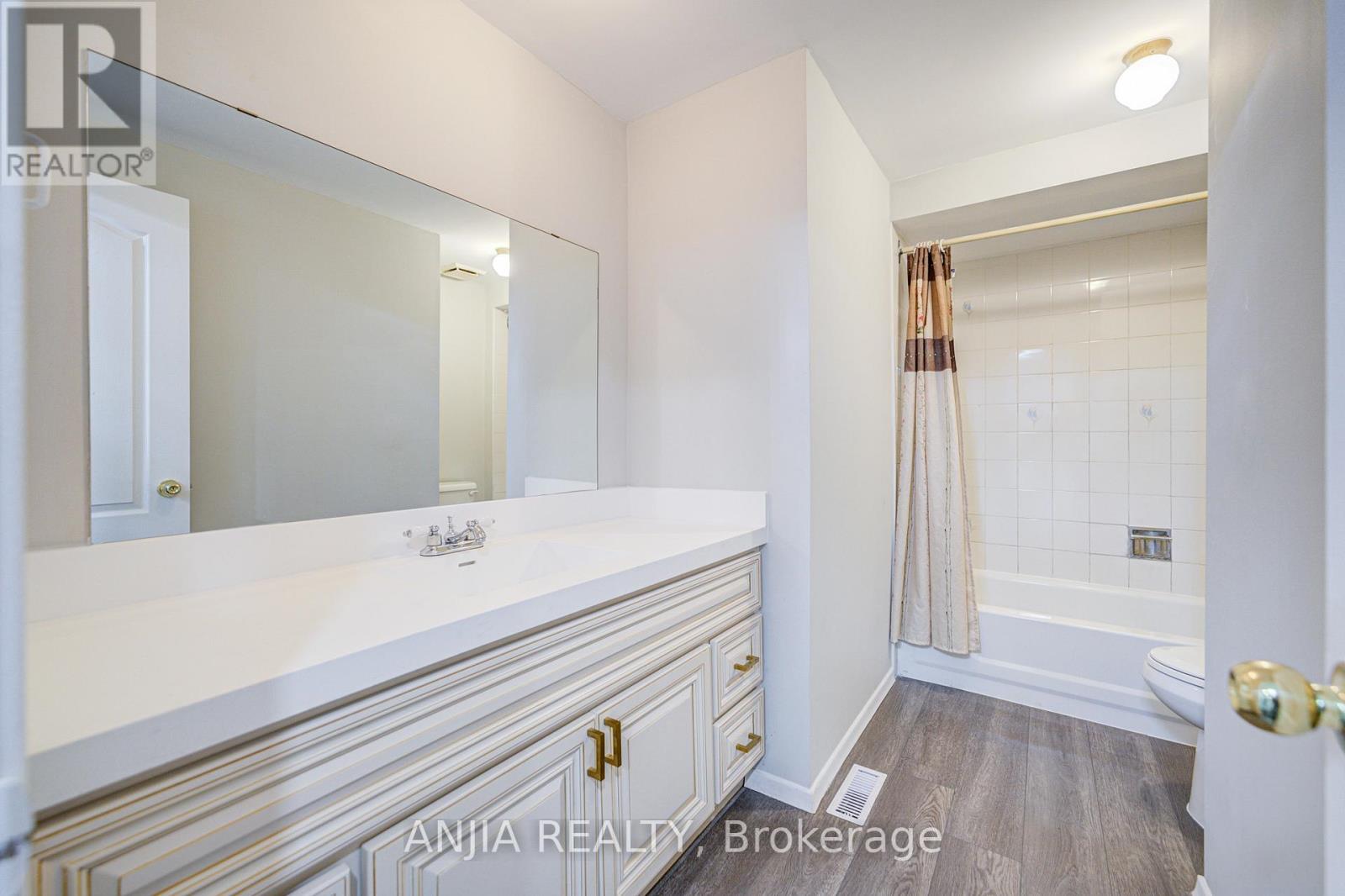 34 Terrosa Road, Markham, Ontario  L3S 2M7 - Photo 24 - N12524030
