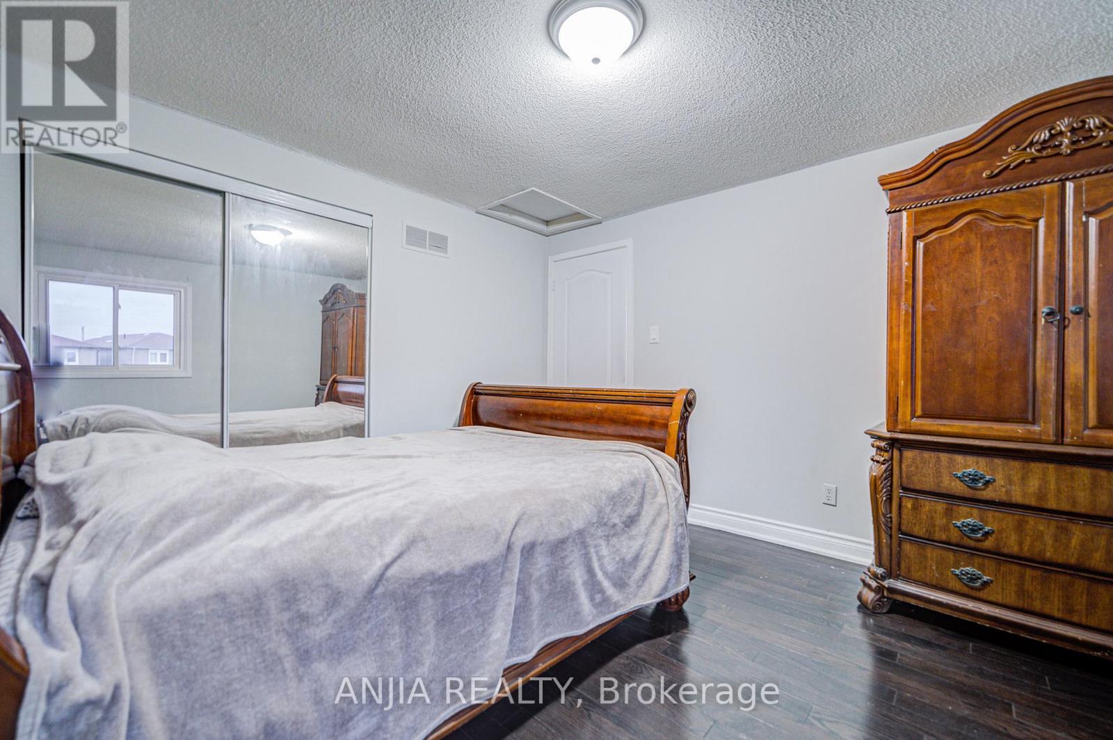 34 Terrosa Road, Markham, Ontario  L3S 2M7 - Photo 26 - N12524030