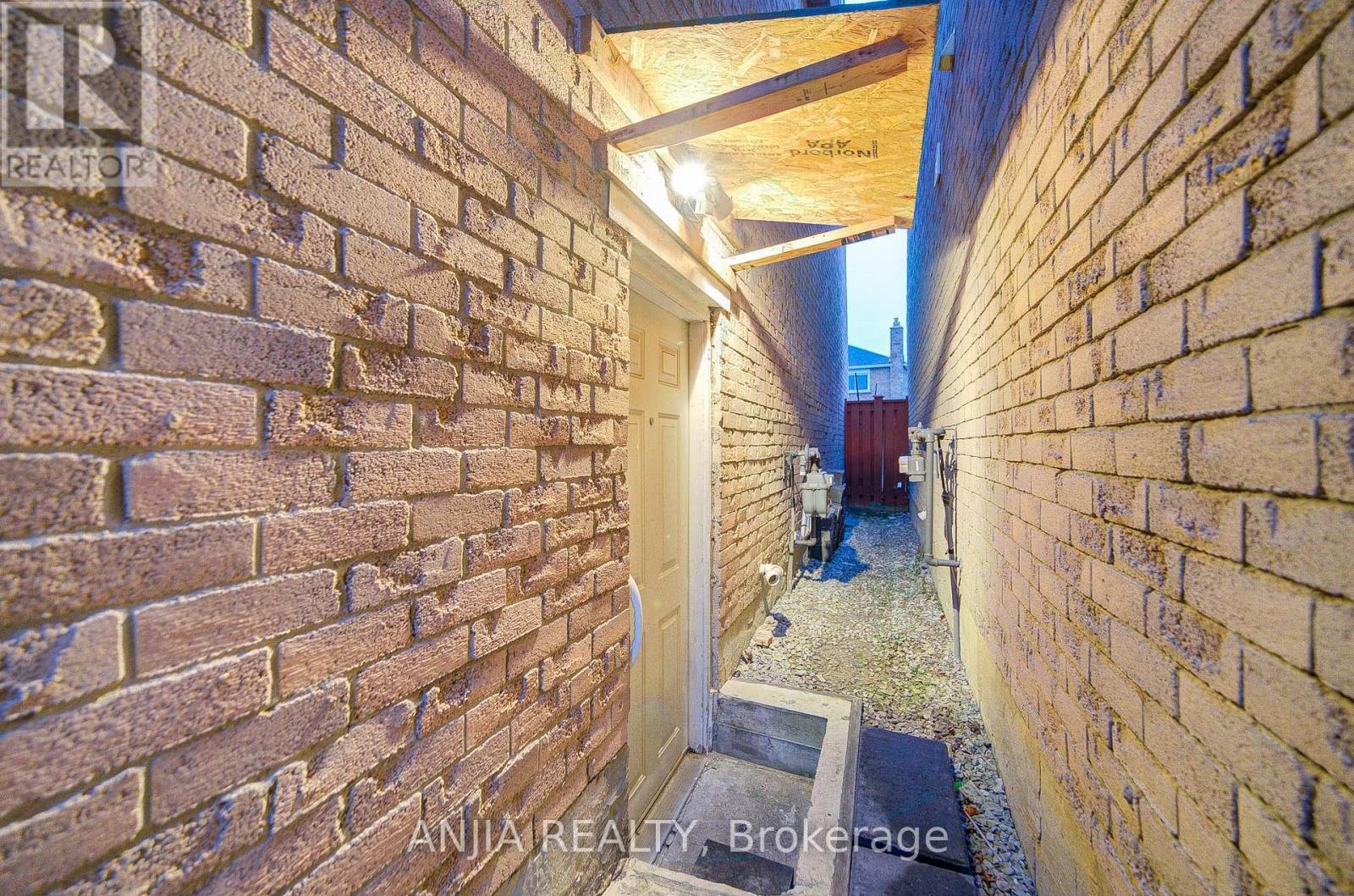 34 Terrosa Road, Markham, Ontario  L3S 2M7 - Photo 29 - N12524030