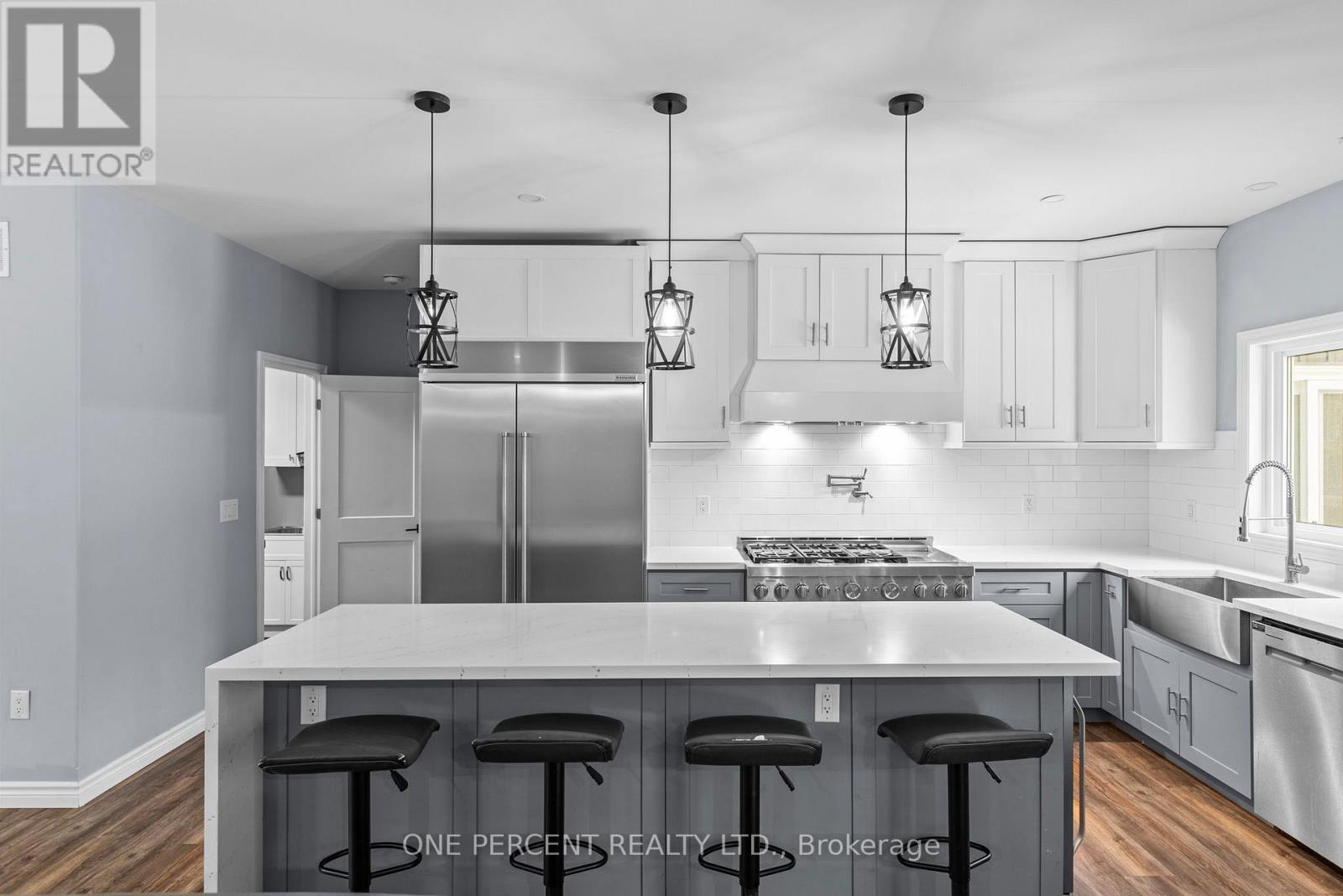 2326 Foxmead Road, Oro-Medonte, Ontario  L0K 1E0 - Photo 9 - S12523950